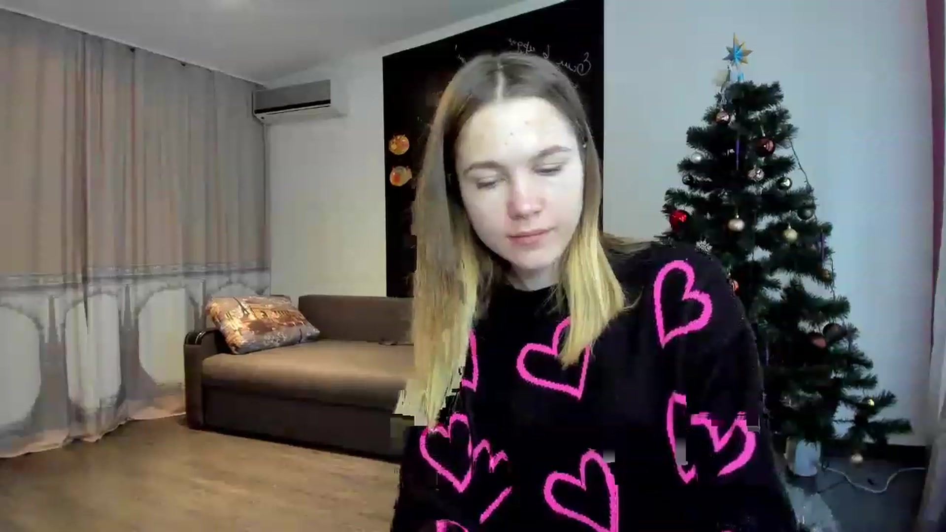Gallery image thumbnail from KatyaGordon's myfreecams stream on, 01/09/2023, 11:13 image 17 of 20