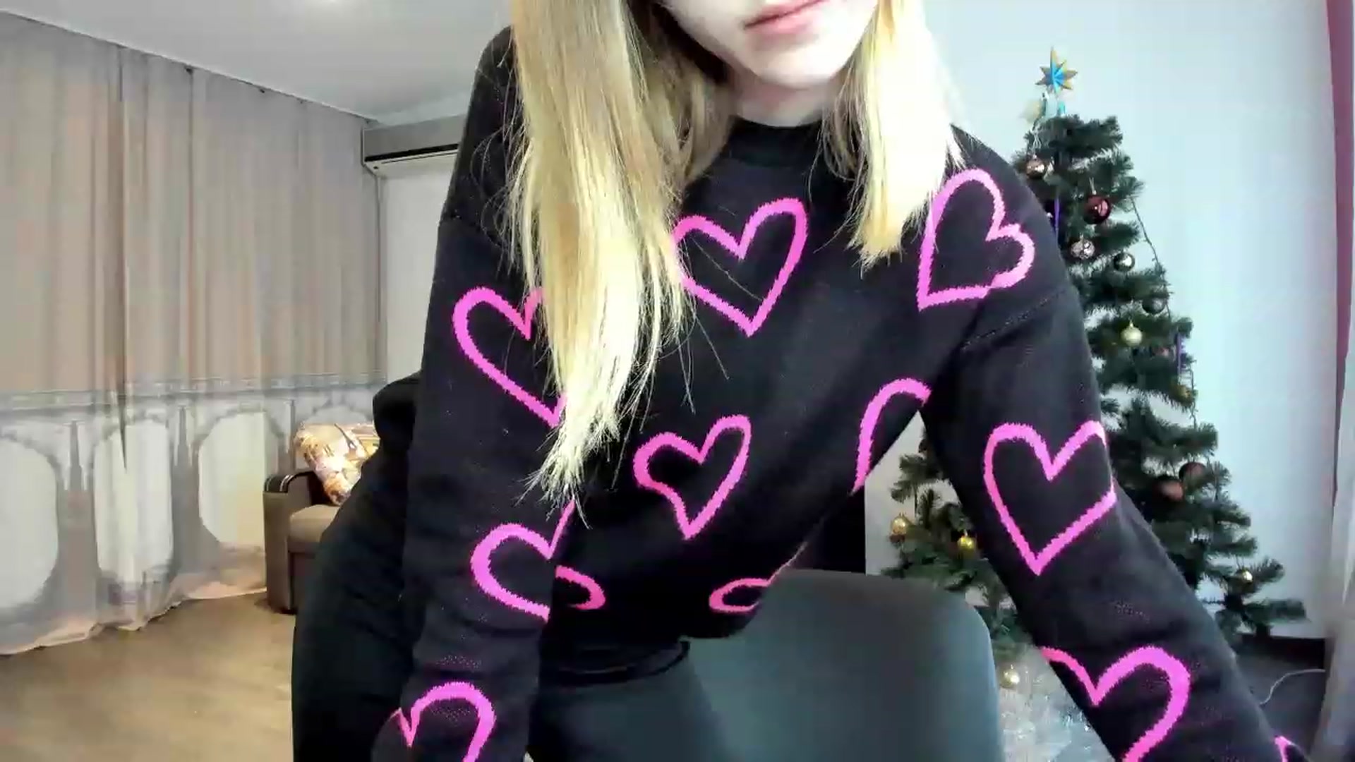 Gallery image thumbnail from KatyaGordon's myfreecams stream on, 01/09/2023, 11:13 image 16 of 20