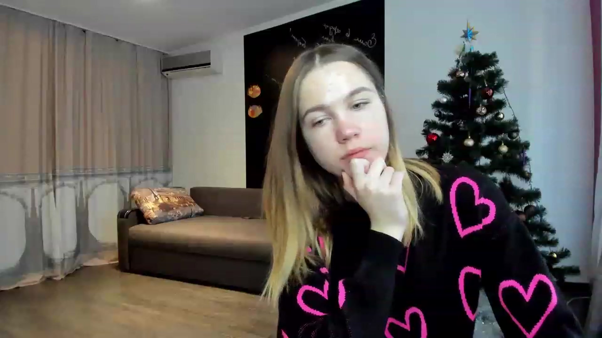 Gallery image thumbnail from KatyaGordon's myfreecams stream on, 01/09/2023, 11:13 image 20 of 20