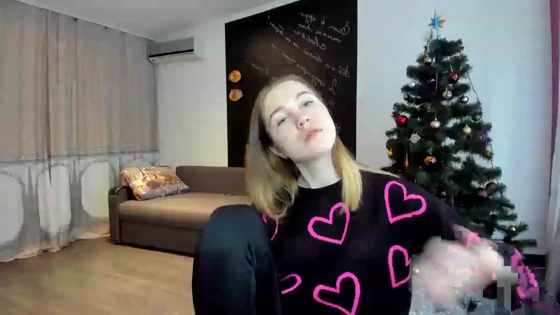 Gallery image thumbnail from KatyaGordon's myfreecams stream on, 01/09/2023, 11:13 image 2 of 20
