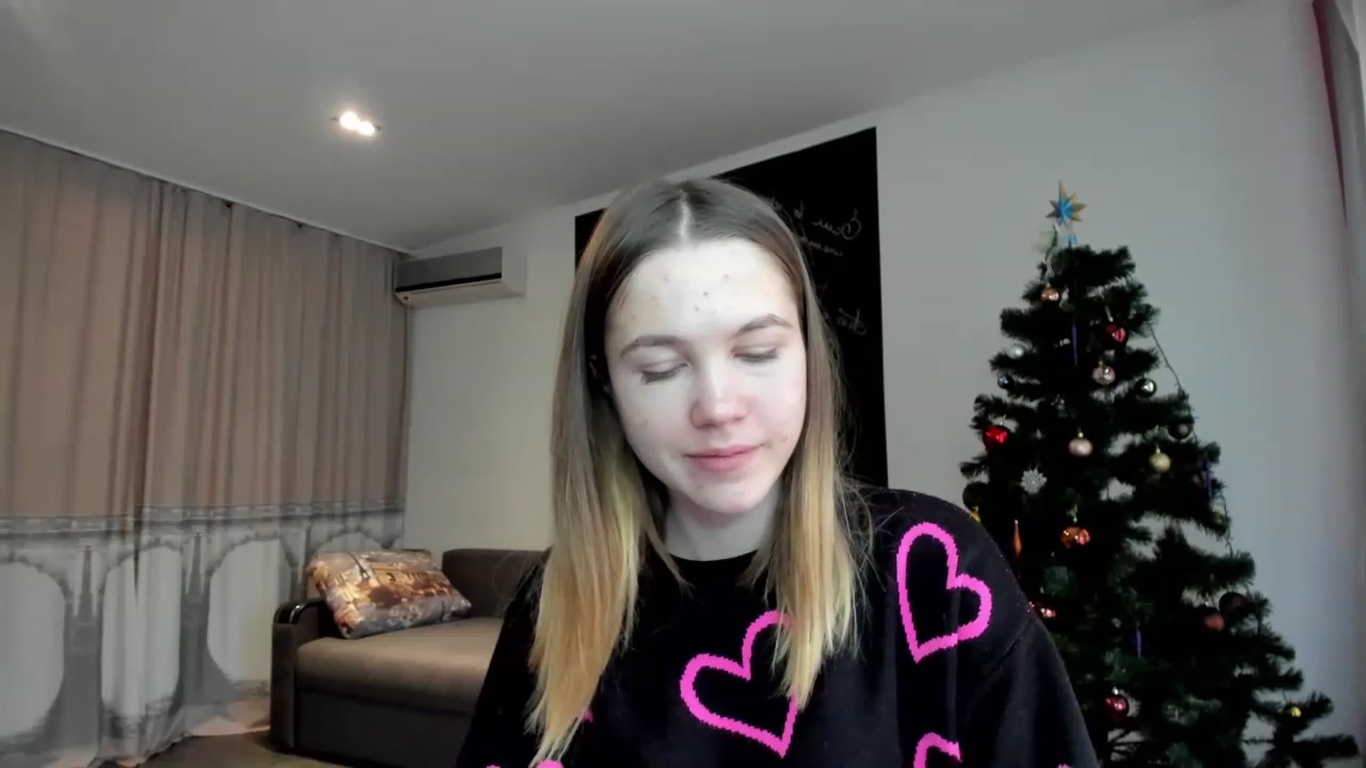 Gallery image thumbnail from KatyaGordon's myfreecams stream on, 01/10/2023, 09:21 image 19 of 20
