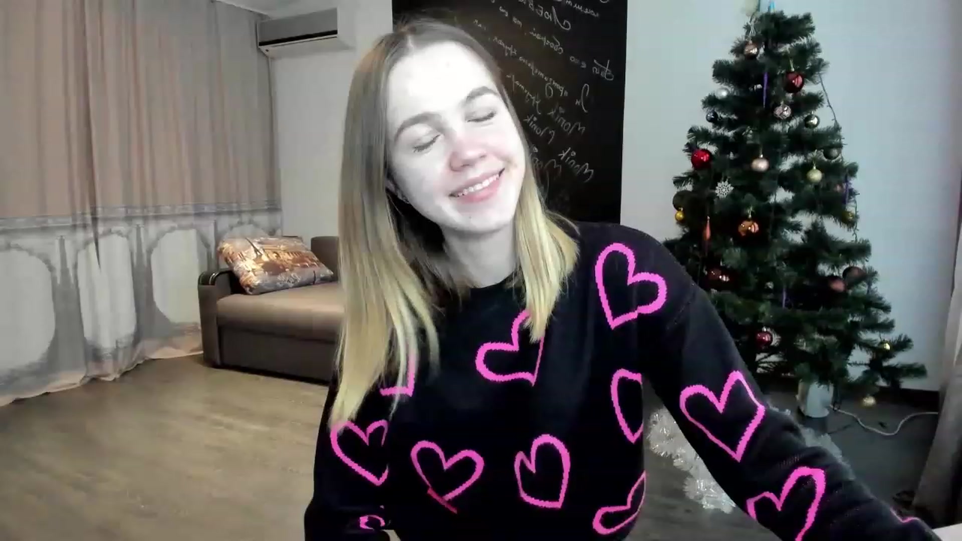 Gallery image thumbnail from KatyaGordon's myfreecams stream on, 01/10/2023, 09:21 image 5 of 20