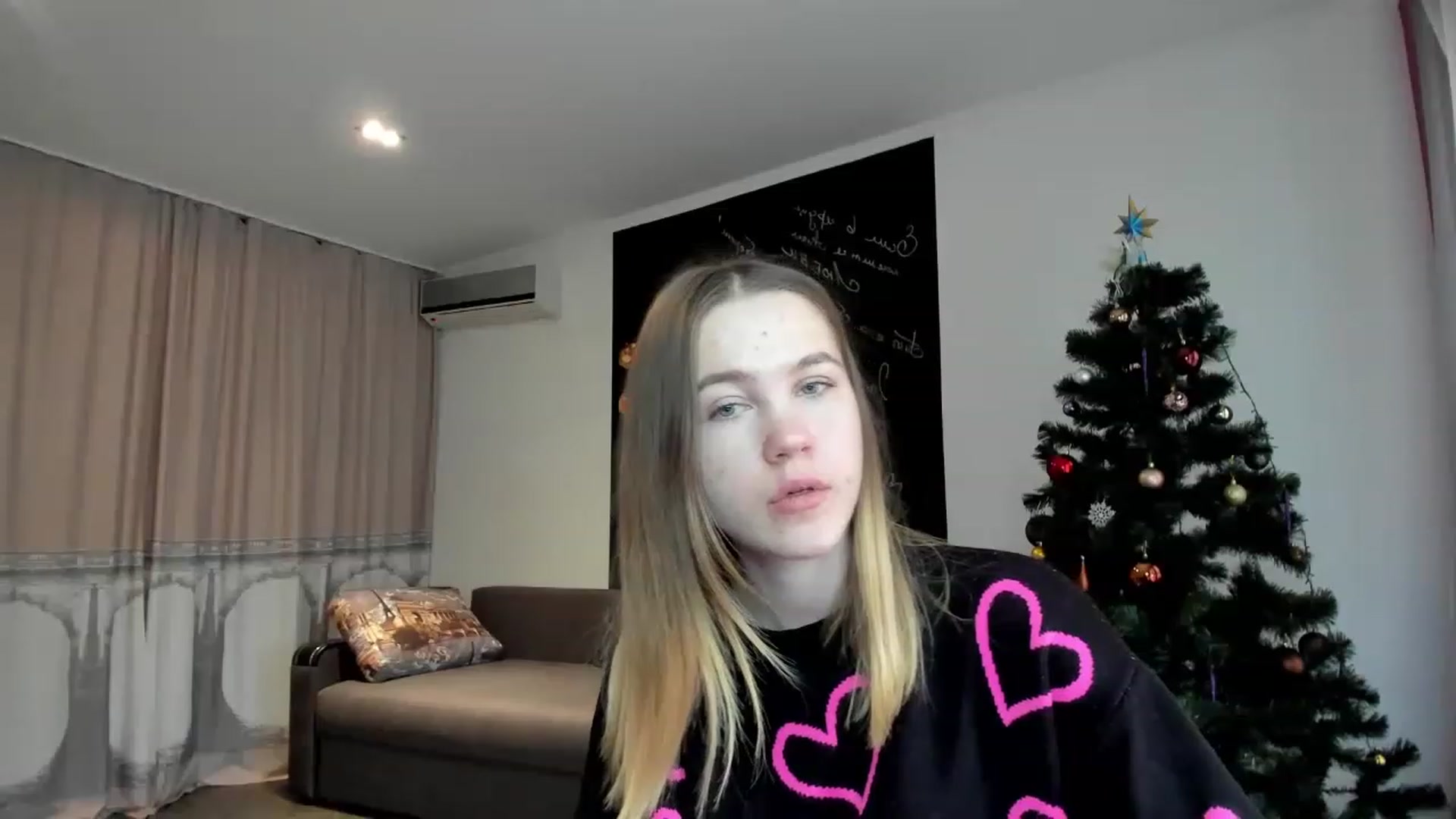 Gallery image thumbnail from KatyaGordon's myfreecams stream on, 01/10/2023, 09:21 image 17 of 20