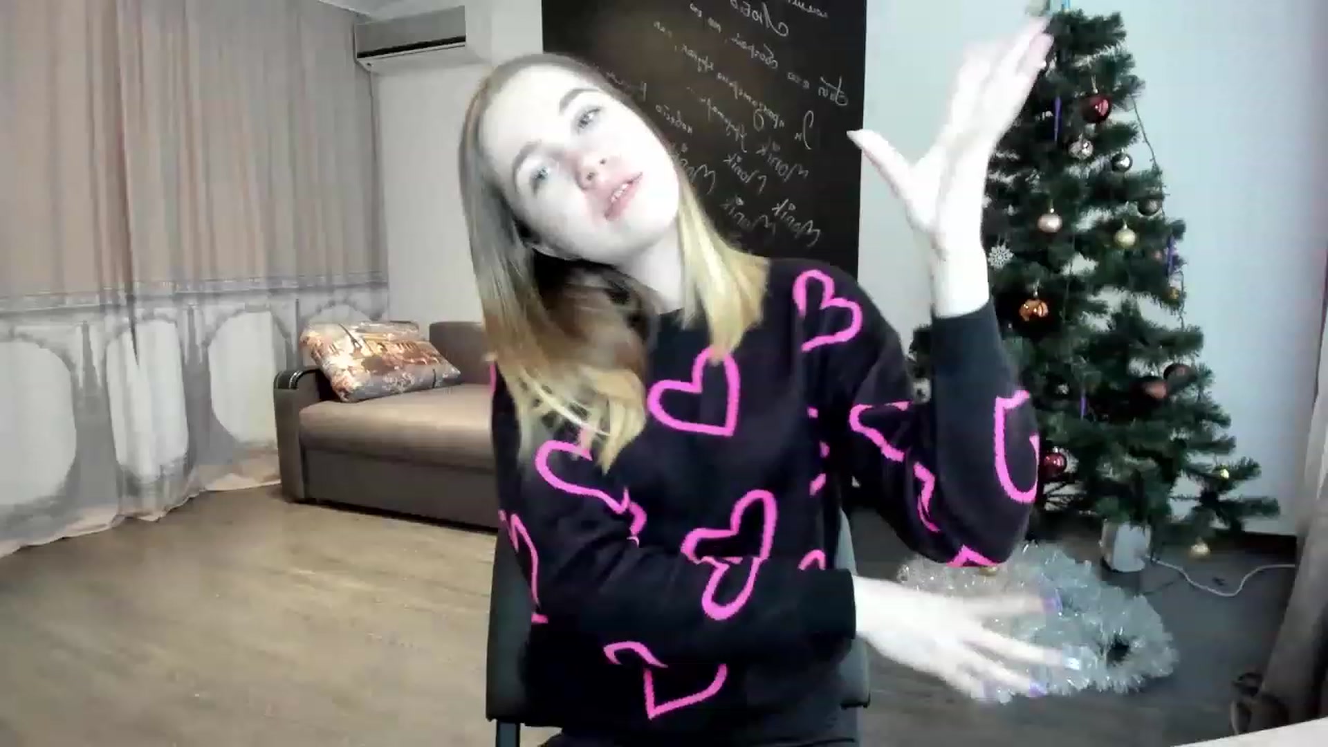 Gallery image thumbnail from KatyaGordon's myfreecams stream on, 01/10/2023, 09:21 image 4 of 20