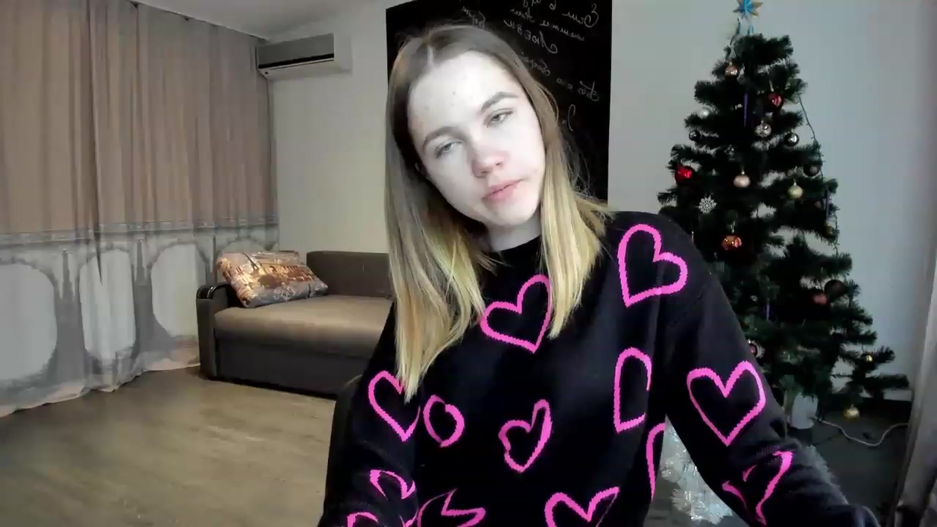 Gallery image thumbnail from KatyaGordon's myfreecams stream on, 01/10/2023, 09:21 image 11 of 20