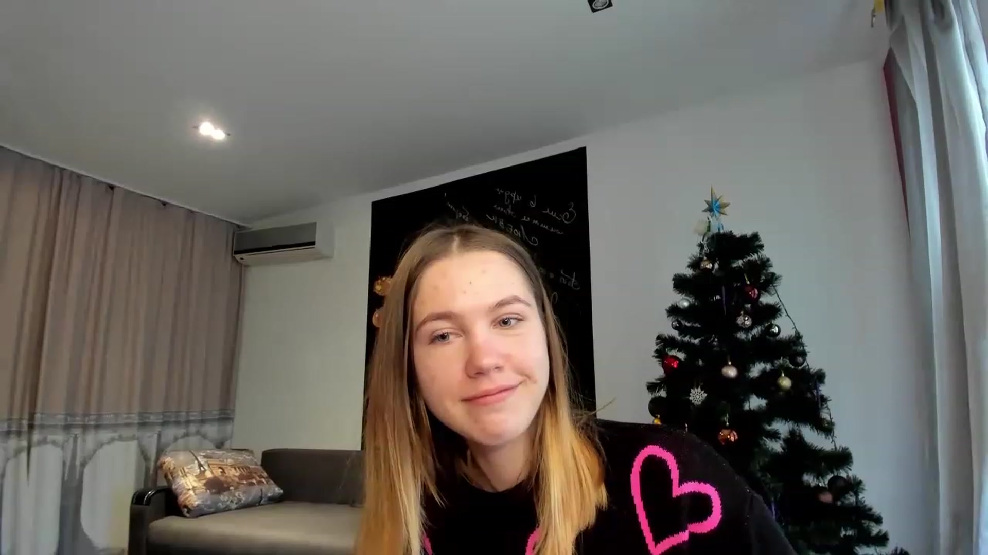 Gallery image thumbnail from KatyaGordon's myfreecams stream on, 01/10/2023, 11:08 image 3 of 20