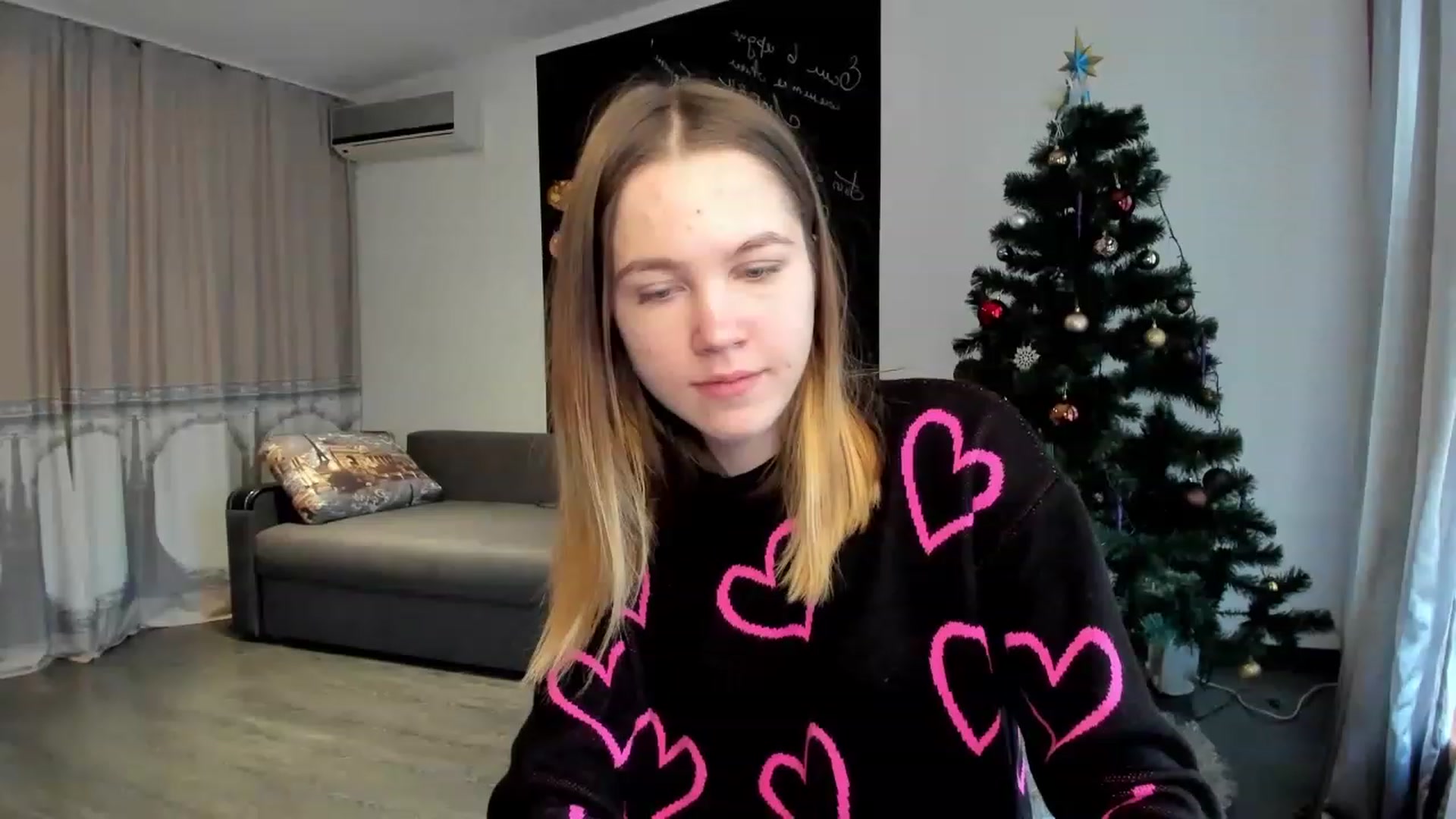 Gallery image thumbnail from KatyaGordon's myfreecams stream on, 01/10/2023, 11:08 image 6 of 20