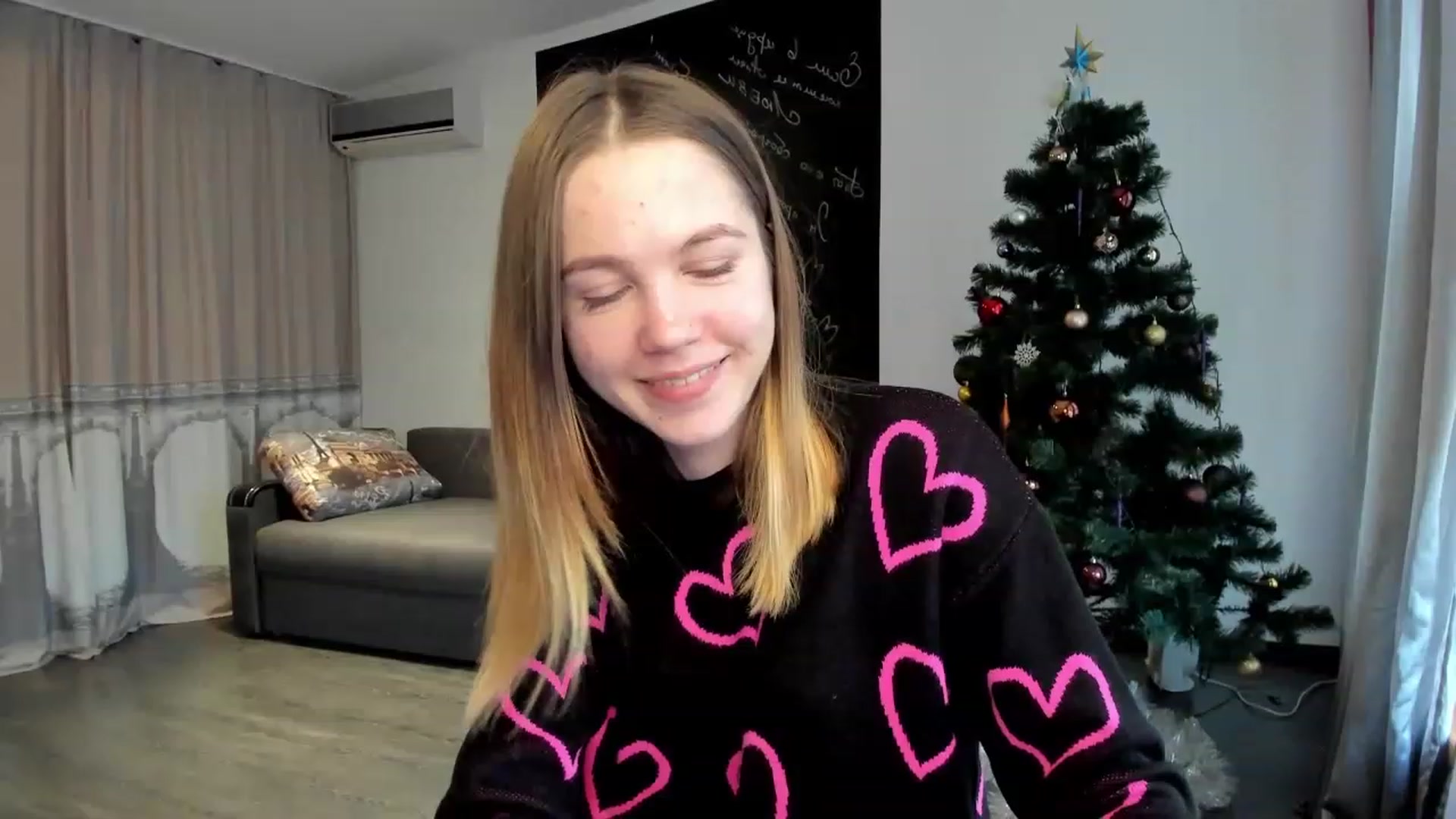 Gallery image thumbnail from KatyaGordon's myfreecams stream on, 01/10/2023, 11:08 image 18 of 20