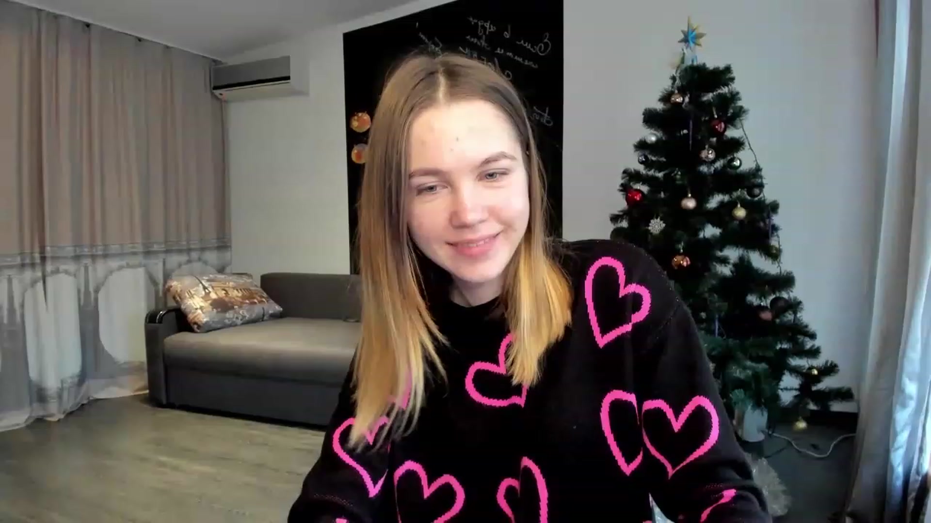Gallery image thumbnail from KatyaGordon's myfreecams stream on, 01/10/2023, 11:08 image 12 of 20