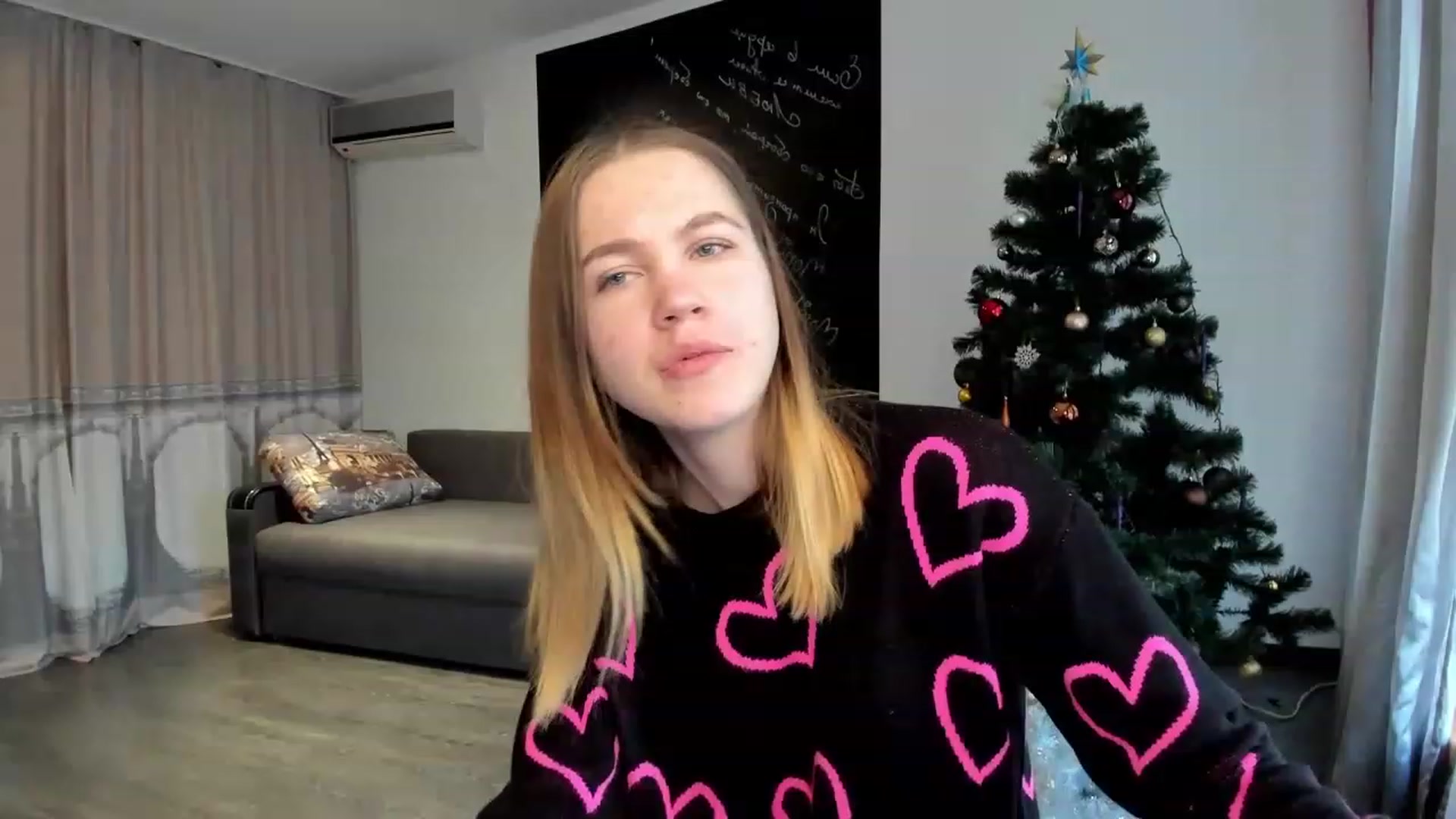 Gallery image thumbnail from KatyaGordon's myfreecams stream on, 01/10/2023, 11:08 image 10 of 20