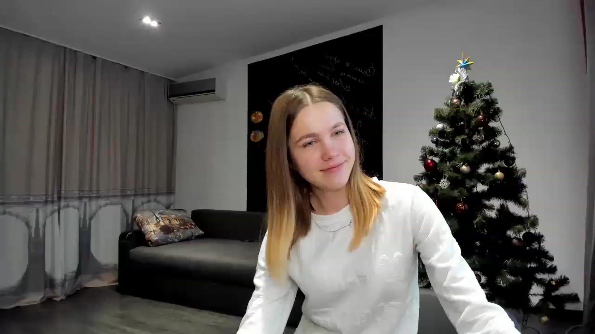 Gallery image thumbnail from KatyaGordon's myfreecams stream on, 01/12/2023, 09:34 image 7 of 20