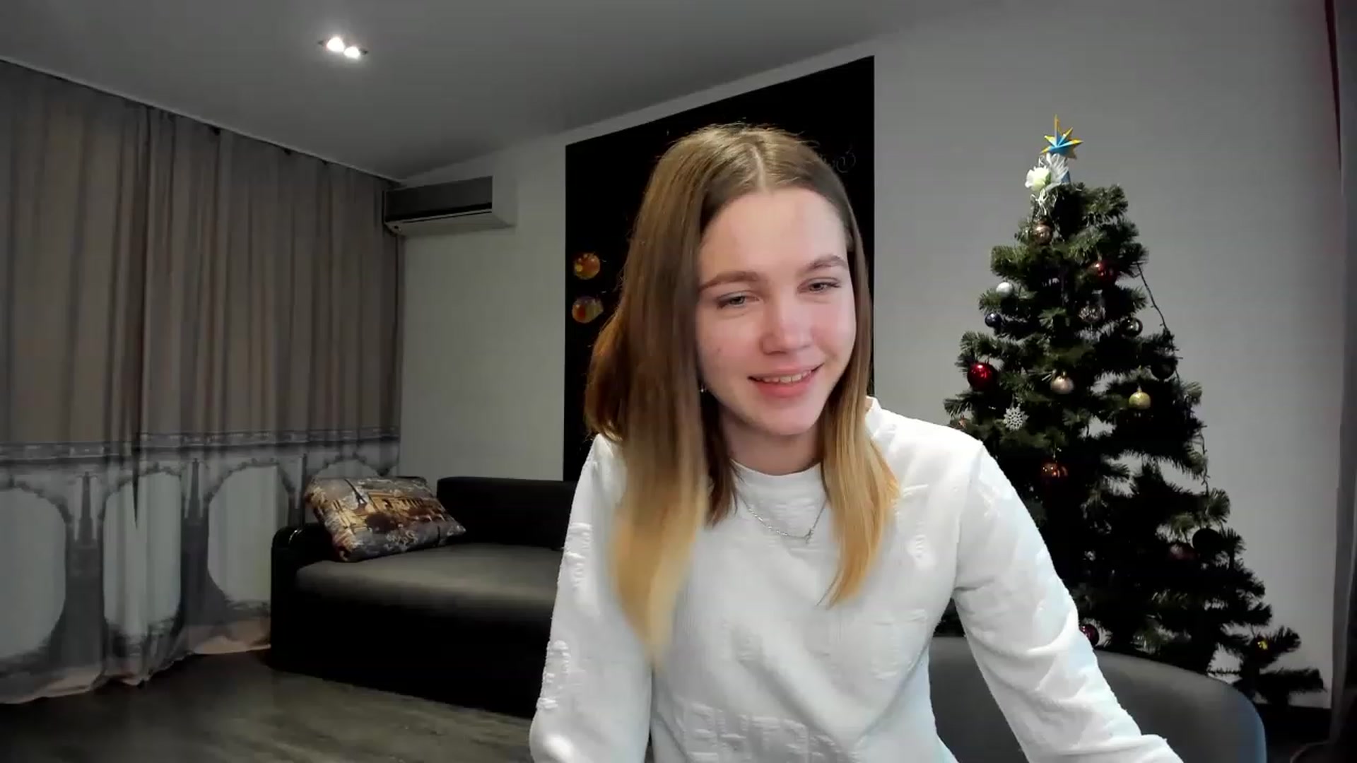 Gallery image thumbnail from KatyaGordon's myfreecams stream on, 01/12/2023, 09:34 image 1 of 20