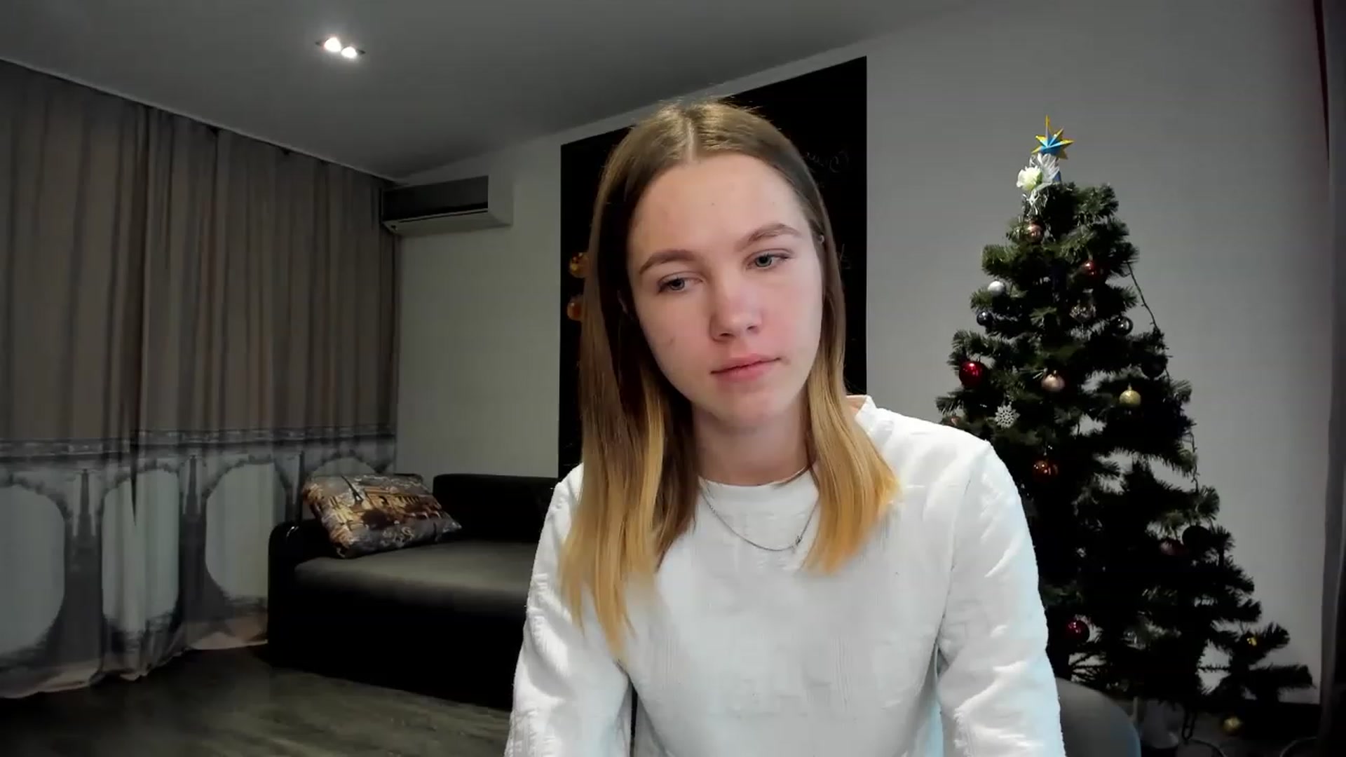Gallery image thumbnail from KatyaGordon's myfreecams stream on, 01/12/2023, 09:34 image 2 of 20