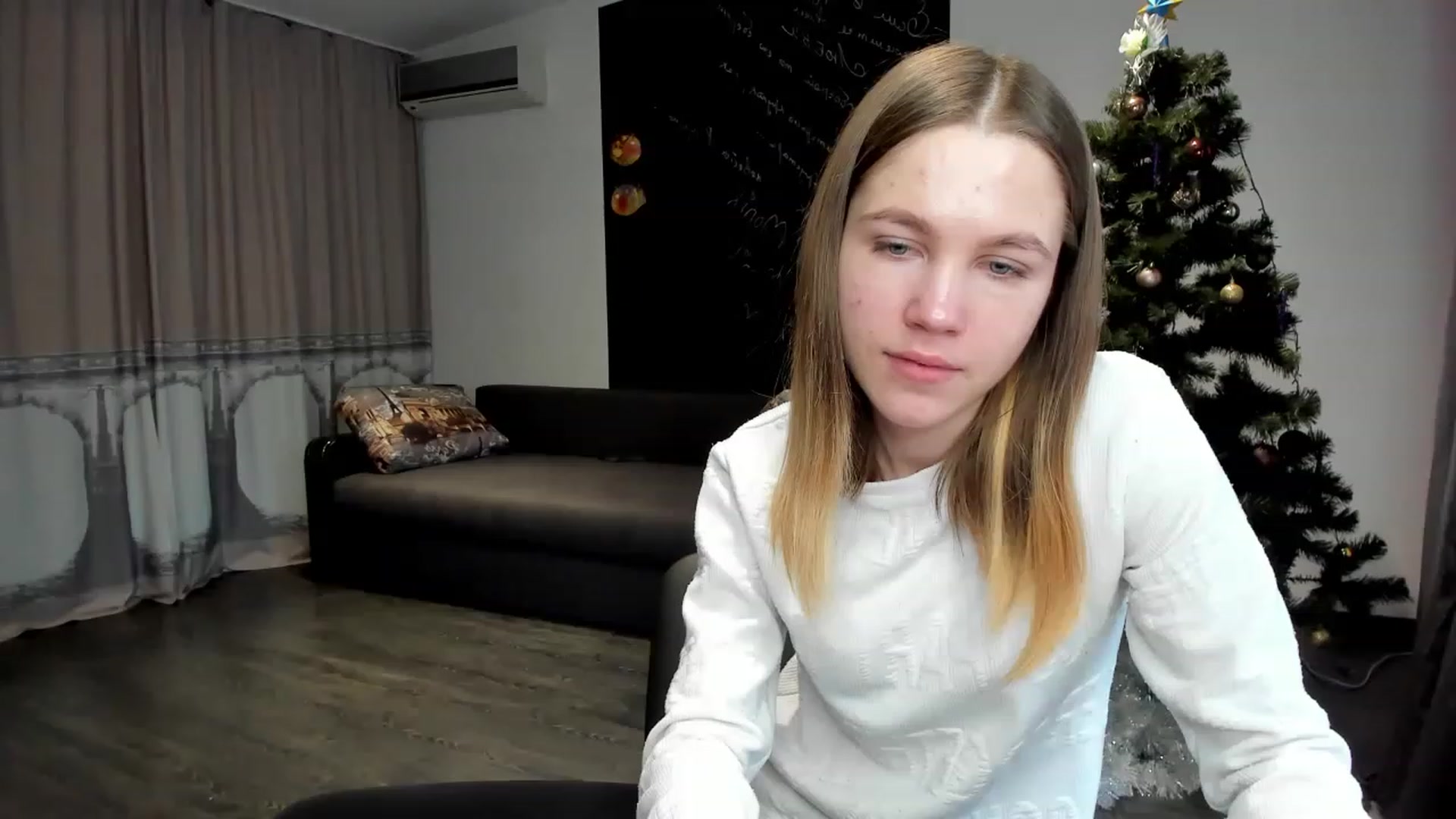 Gallery image thumbnail from KatyaGordon's myfreecams stream on, 01/12/2023, 11:04 image 18 of 20