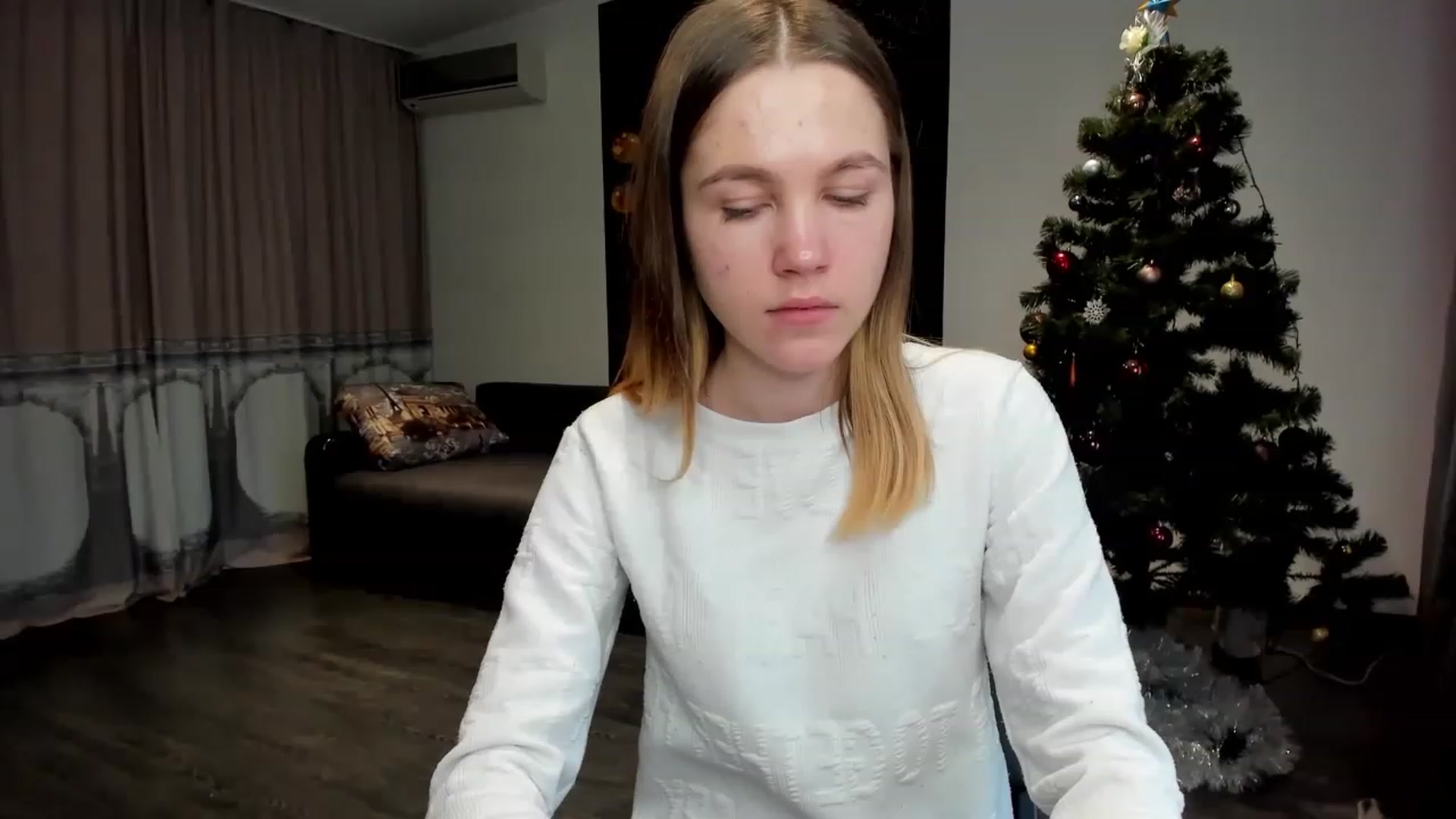 Gallery image thumbnail from KatyaGordon's myfreecams stream on, 01/12/2023, 11:35 image 9 of 20