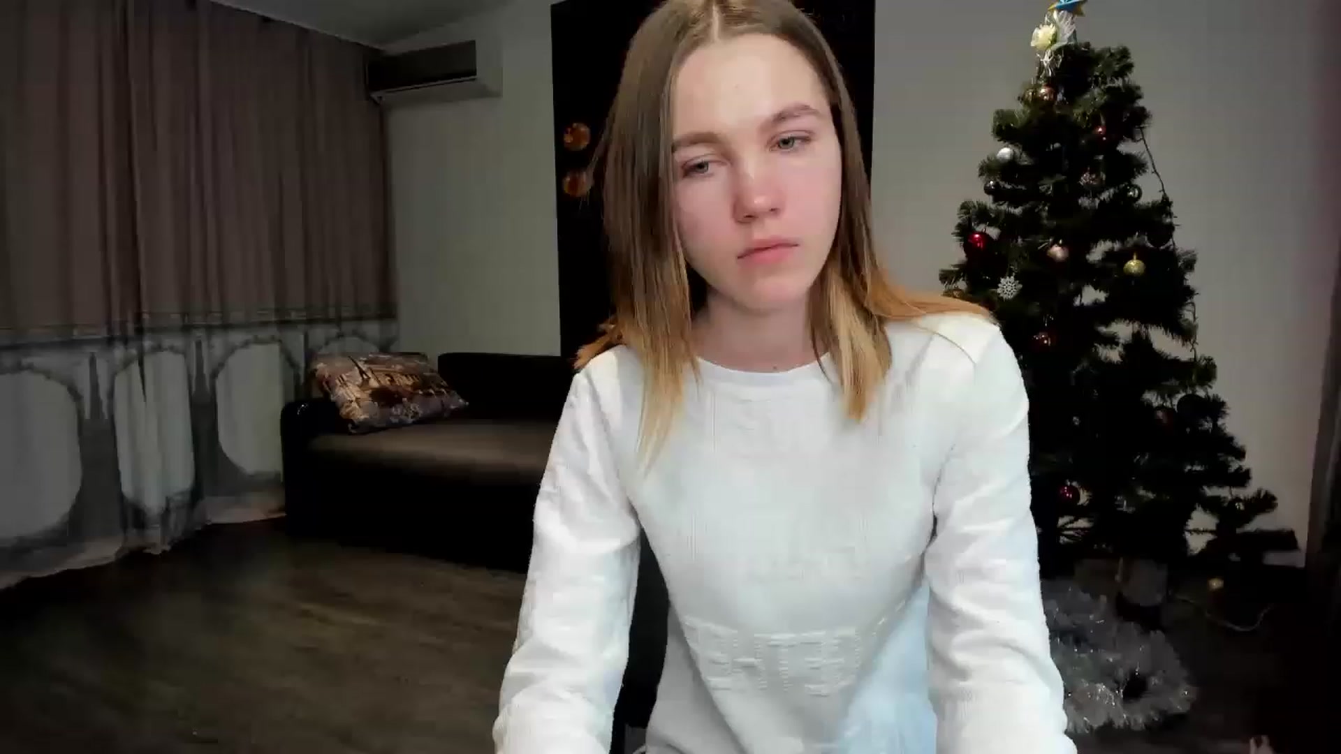 Gallery image thumbnail from KatyaGordon's myfreecams stream on, 01/12/2023, 11:35 image 5 of 20