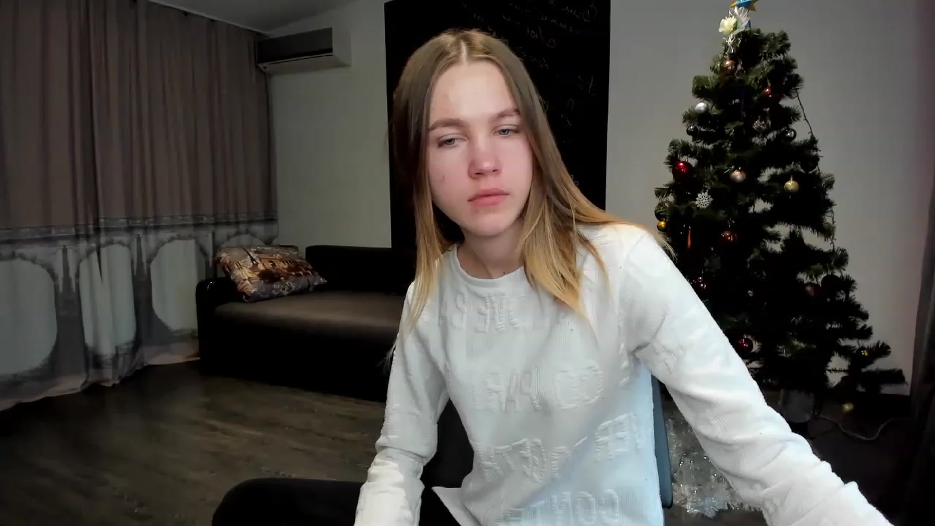 Gallery image thumbnail from KatyaGordon's myfreecams stream on, 01/12/2023, 11:35 image 4 of 20