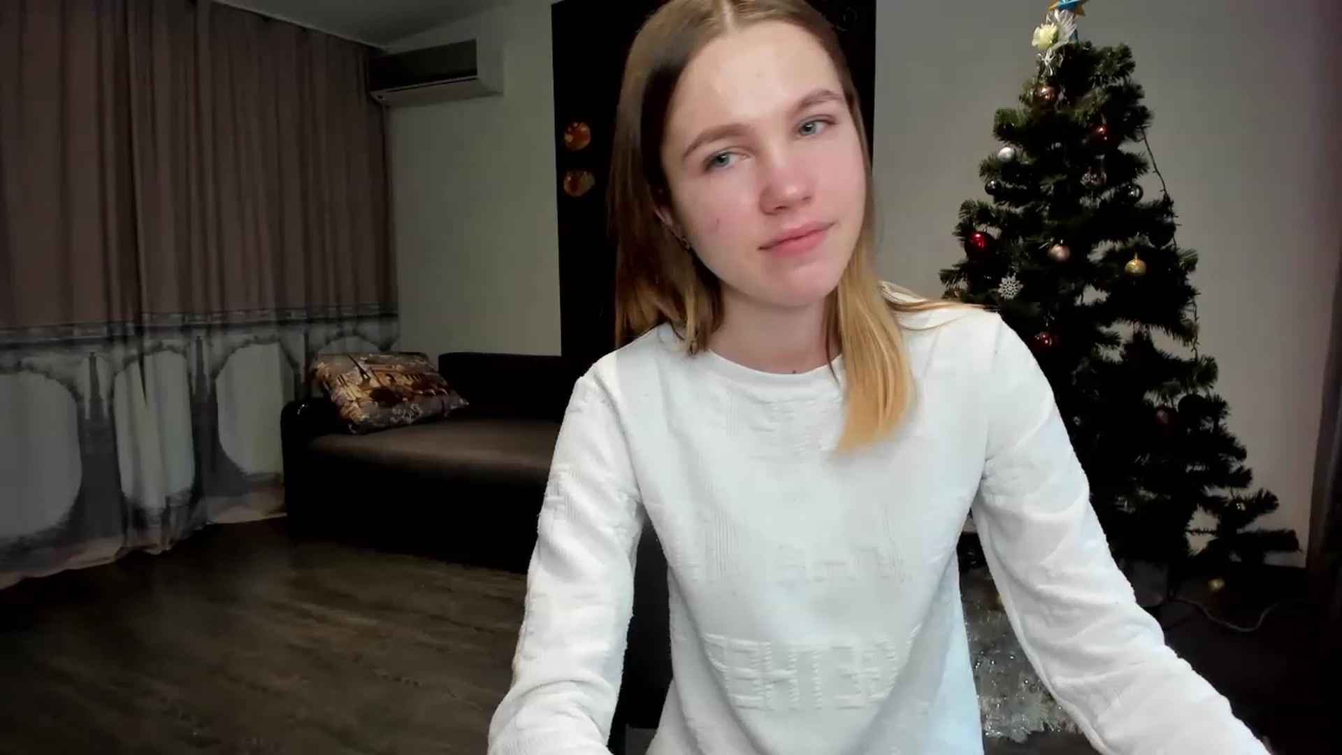 Gallery image thumbnail from KatyaGordon's myfreecams stream on, 01/12/2023, 11:35 image 7 of 20