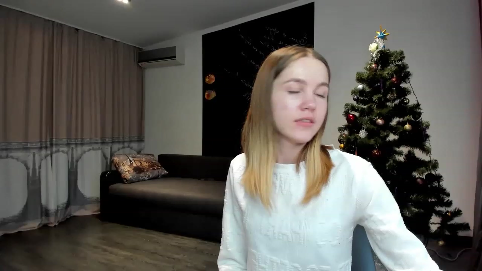 Gallery image thumbnail from KatyaGordon's myfreecams stream on, 01/12/2023, 11:35 image 19 of 20