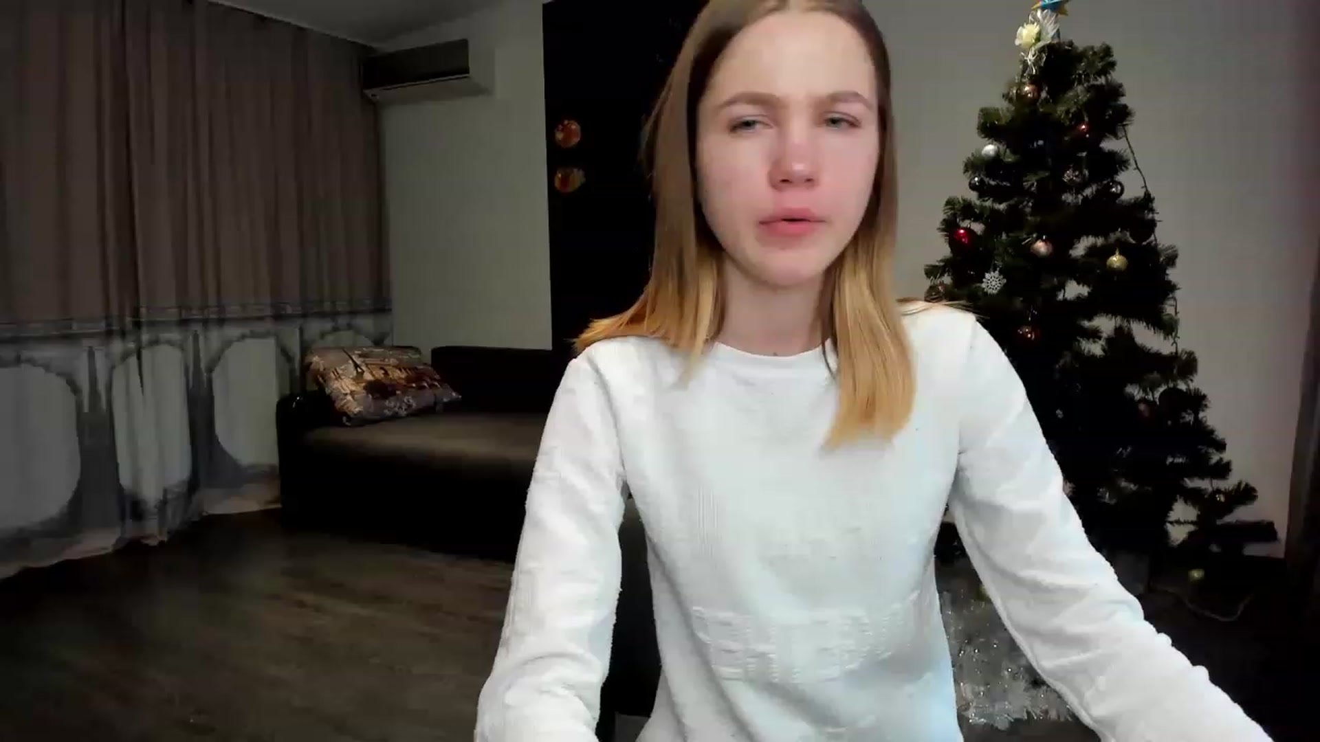 Gallery image thumbnail from KatyaGordon's myfreecams stream on, 01/12/2023, 11:35 image 6 of 20
