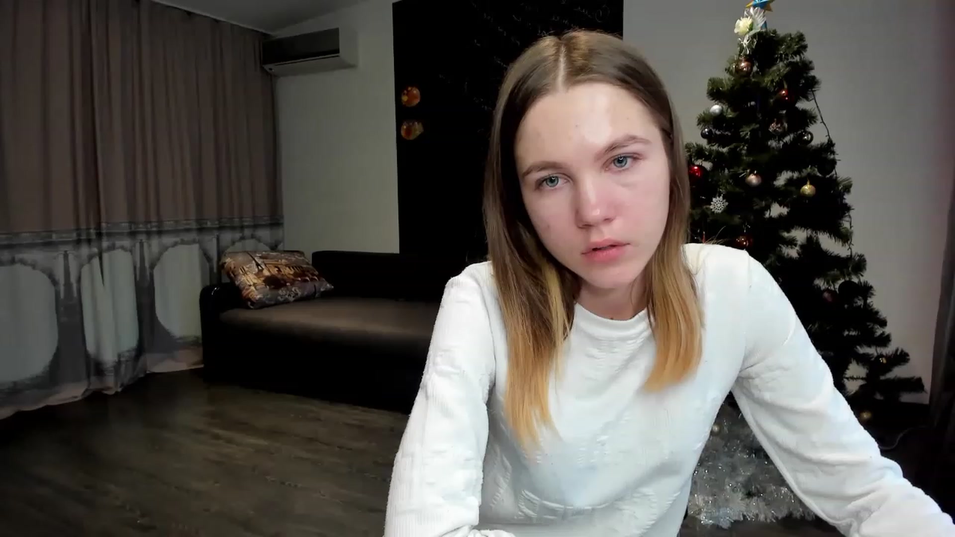 Gallery image thumbnail from KatyaGordon's myfreecams stream on, 01/12/2023, 11:35 image 10 of 20