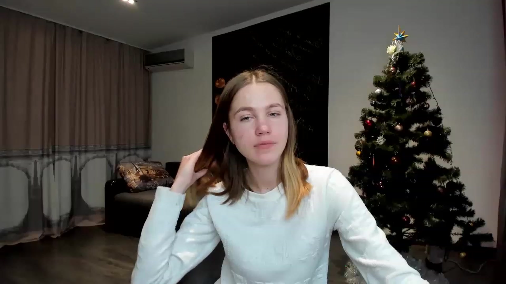 Gallery image thumbnail from KatyaGordon's myfreecams stream on, 01/12/2023, 13:19 image 15 of 20
