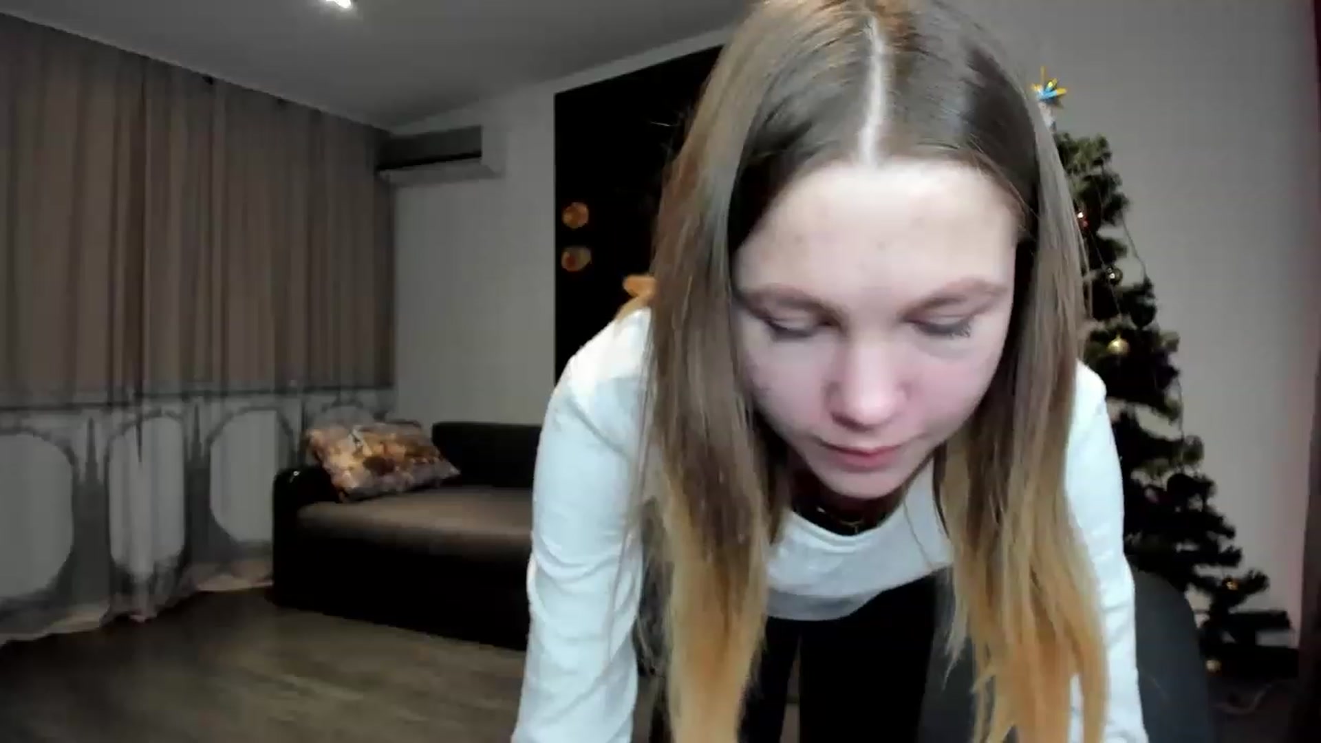 Gallery image thumbnail from KatyaGordon's myfreecams stream on, 01/12/2023, 13:19 image 18 of 20