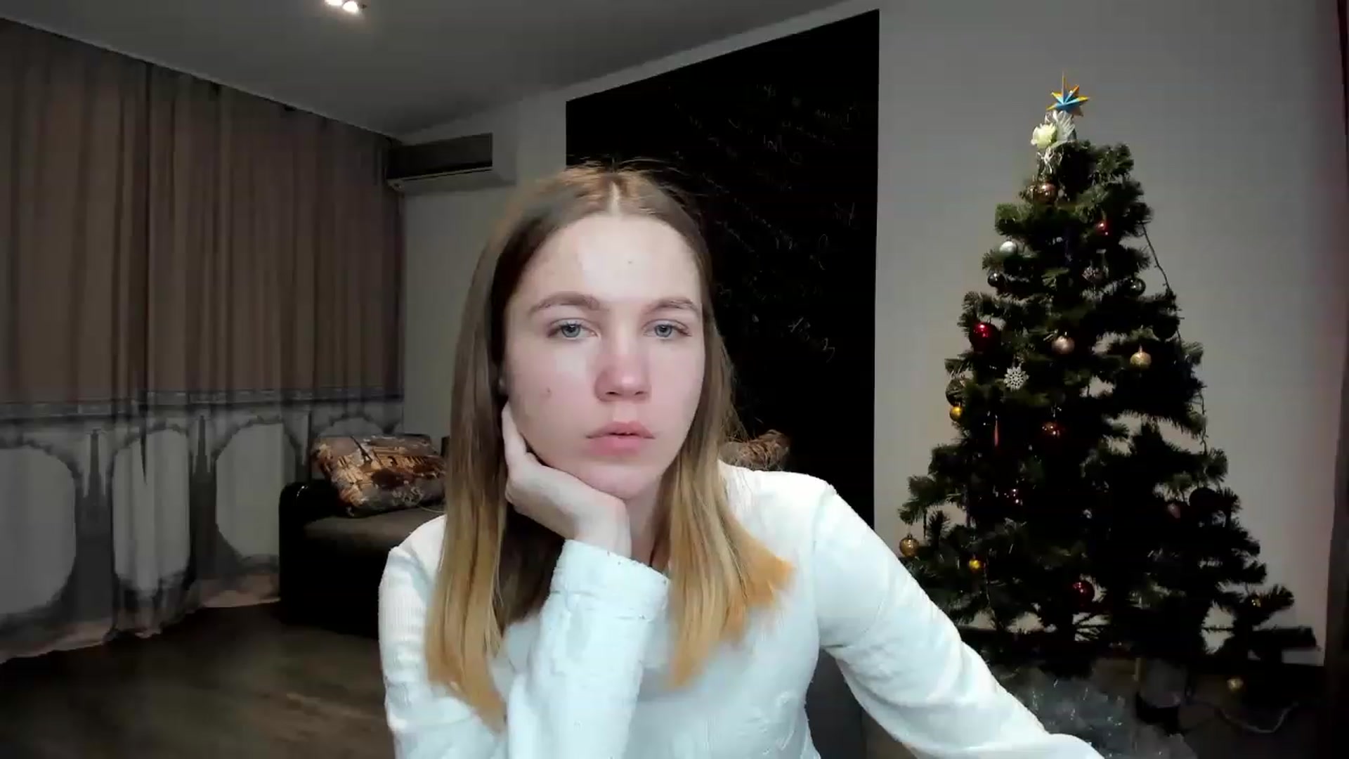 Gallery image thumbnail from KatyaGordon's myfreecams stream on, 01/12/2023, 13:19 image 10 of 20