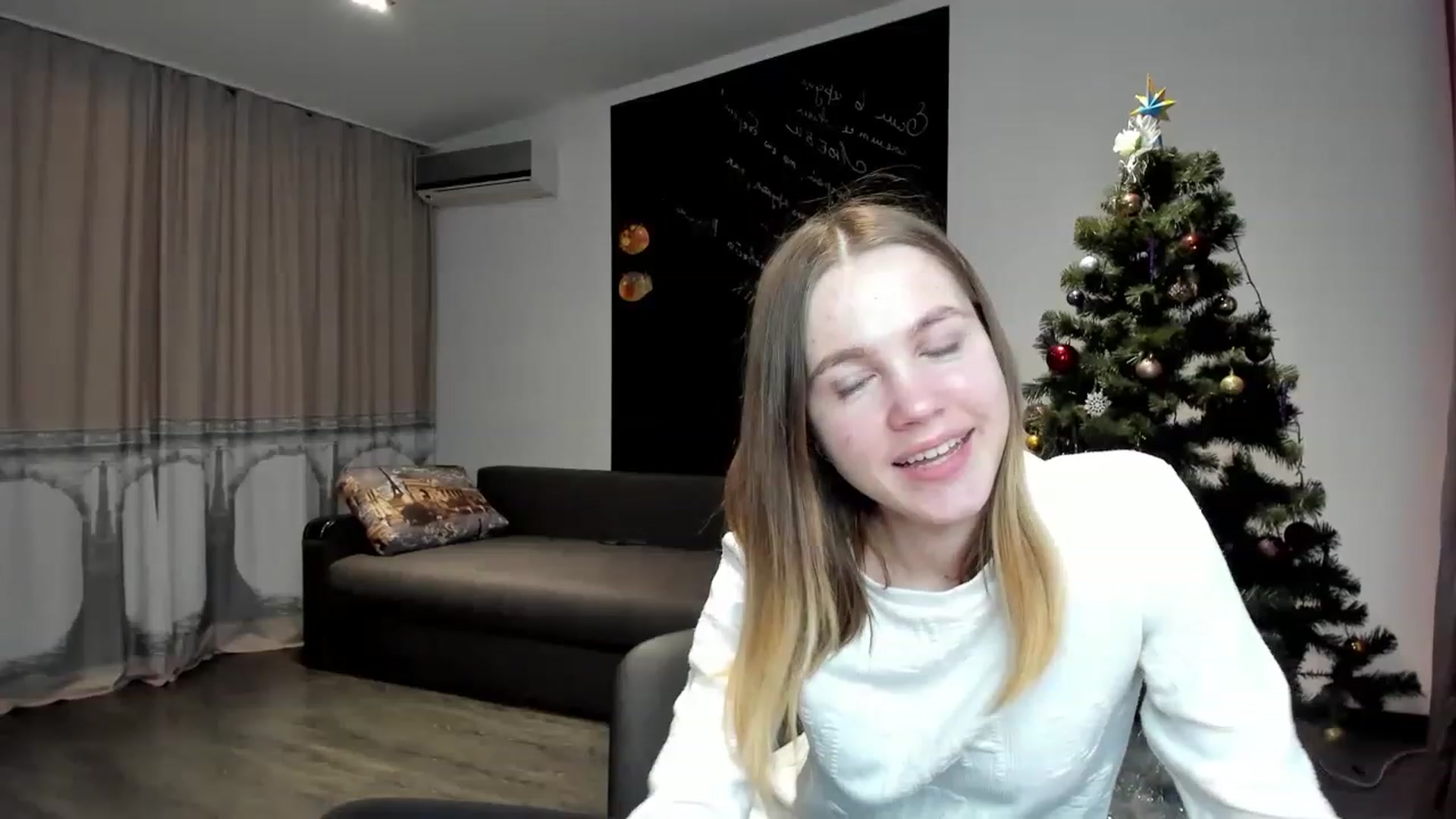 Gallery image thumbnail from KatyaGordon's myfreecams stream on, 01/12/2023, 13:19 image 20 of 20