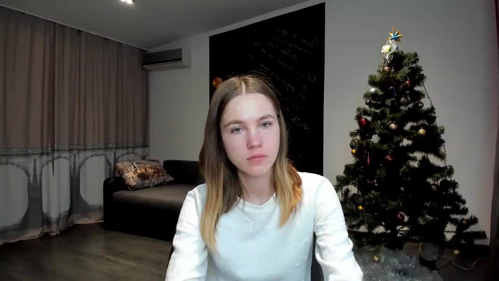 Gallery image thumbnail from KatyaGordon's myfreecams stream on, 01/12/2023, 13:19 image 14 of 20