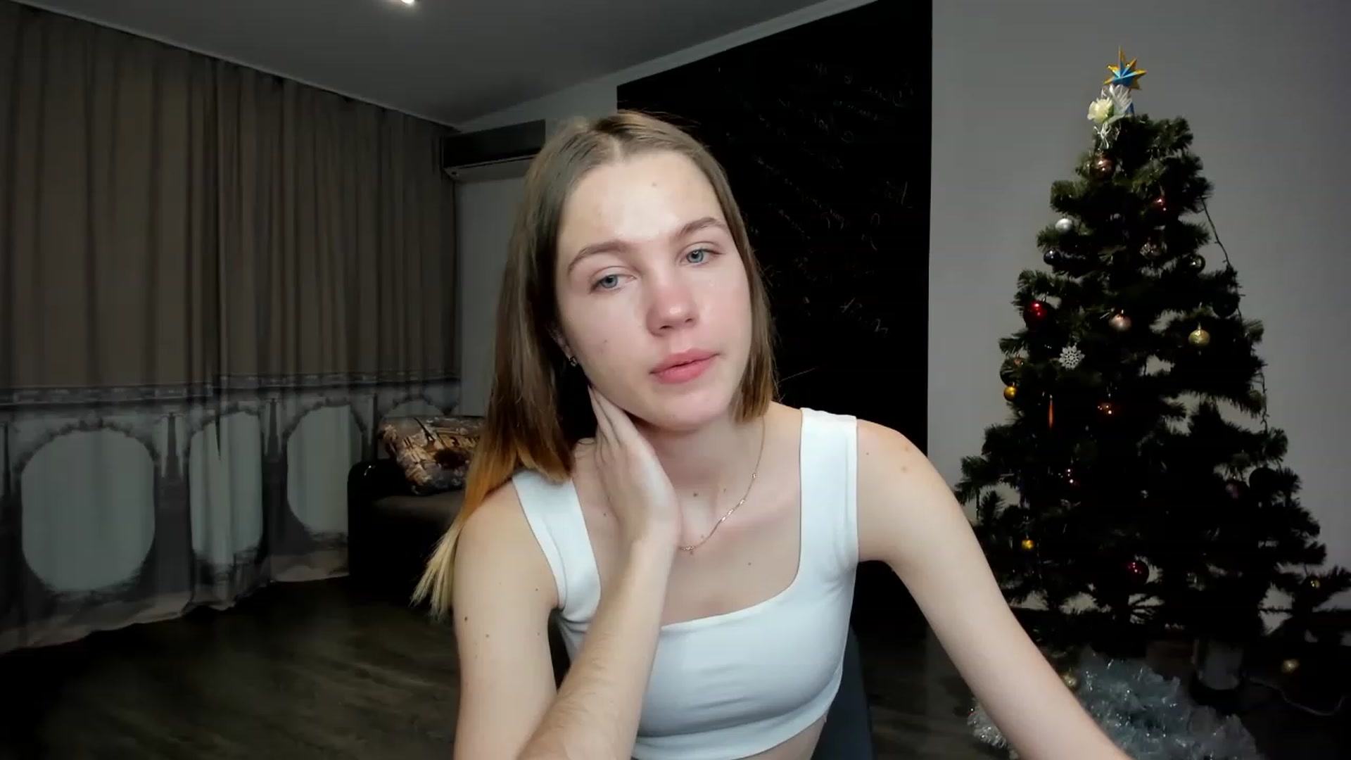 Gallery image thumbnail from KatyaGordon's myfreecams stream on, 01/18/2023, 10:31 image 6 of 20