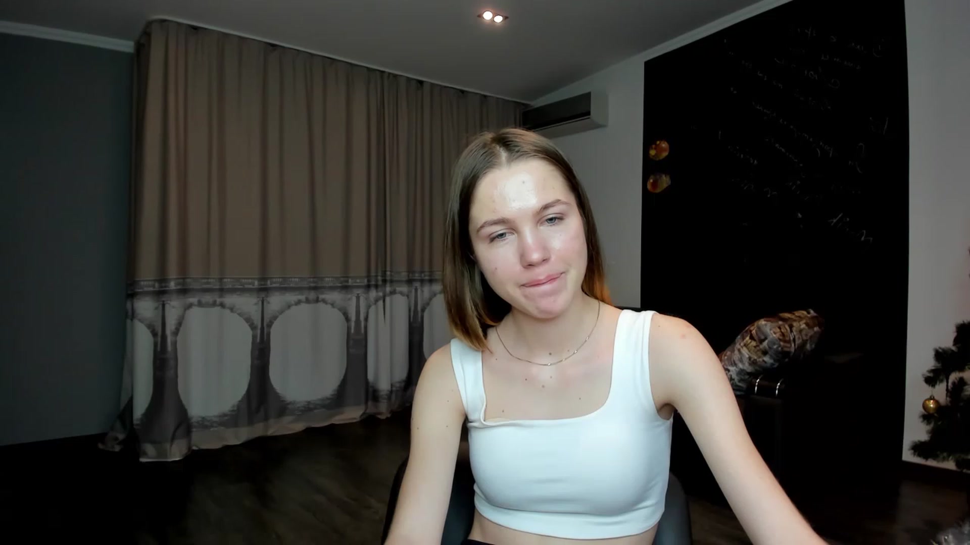 Gallery image thumbnail from KatyaGordon's myfreecams stream on, 01/18/2023, 12:33 image 14 of 20