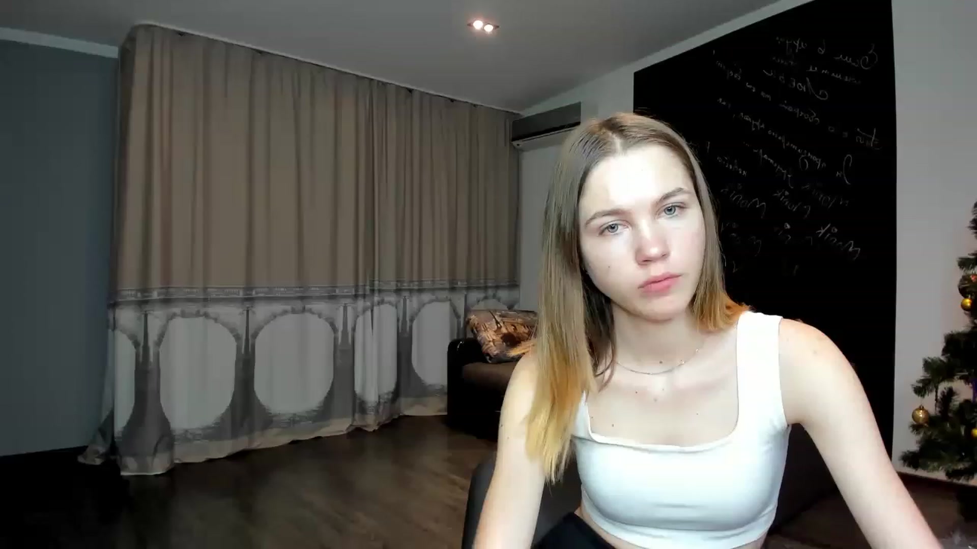 Gallery image thumbnail from KatyaGordon's myfreecams stream on, 01/18/2023, 12:33 image 20 of 20