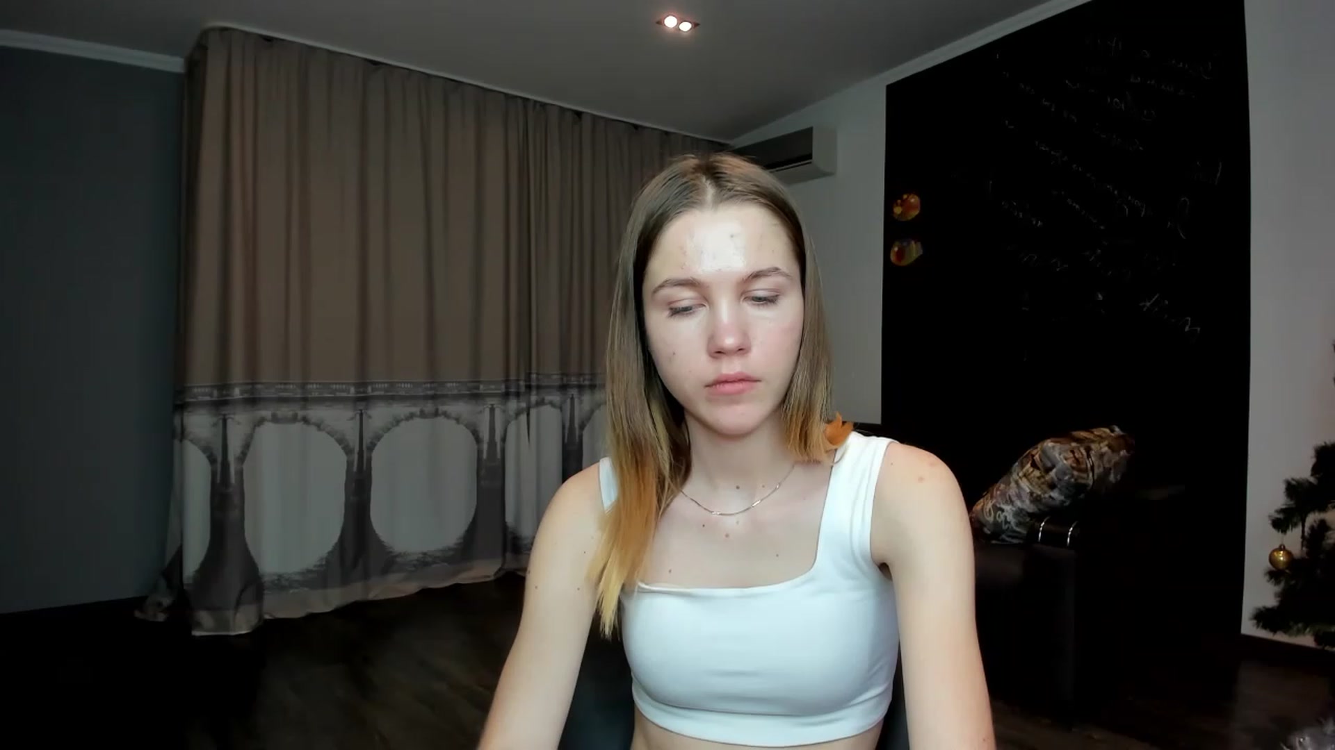 Gallery image thumbnail from KatyaGordon's myfreecams stream on, 01/18/2023, 12:33 image 13 of 20