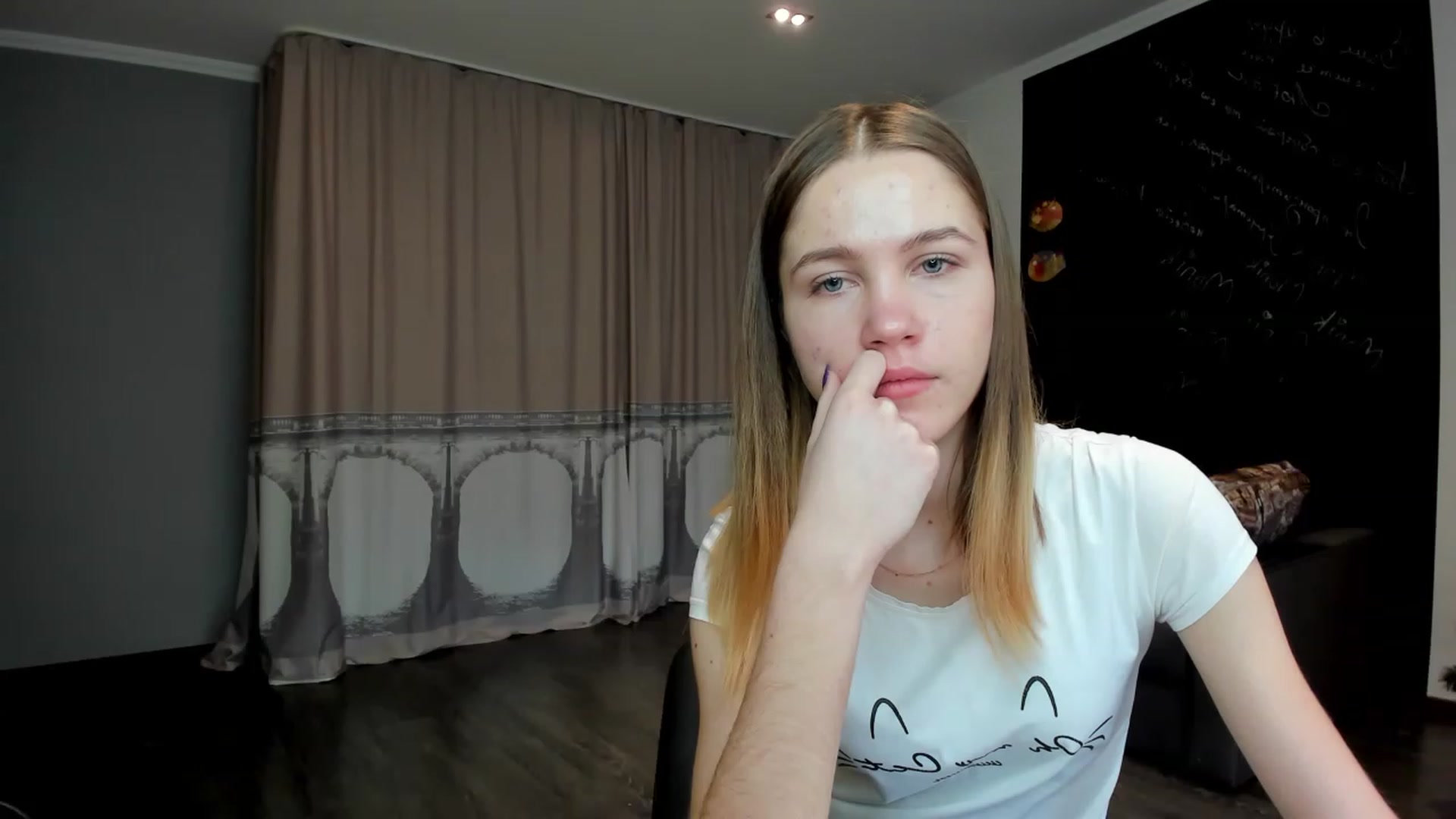 Gallery image thumbnail from KatyaGordon's myfreecams stream on, 01/19/2023, 11:29 image 3 of 20