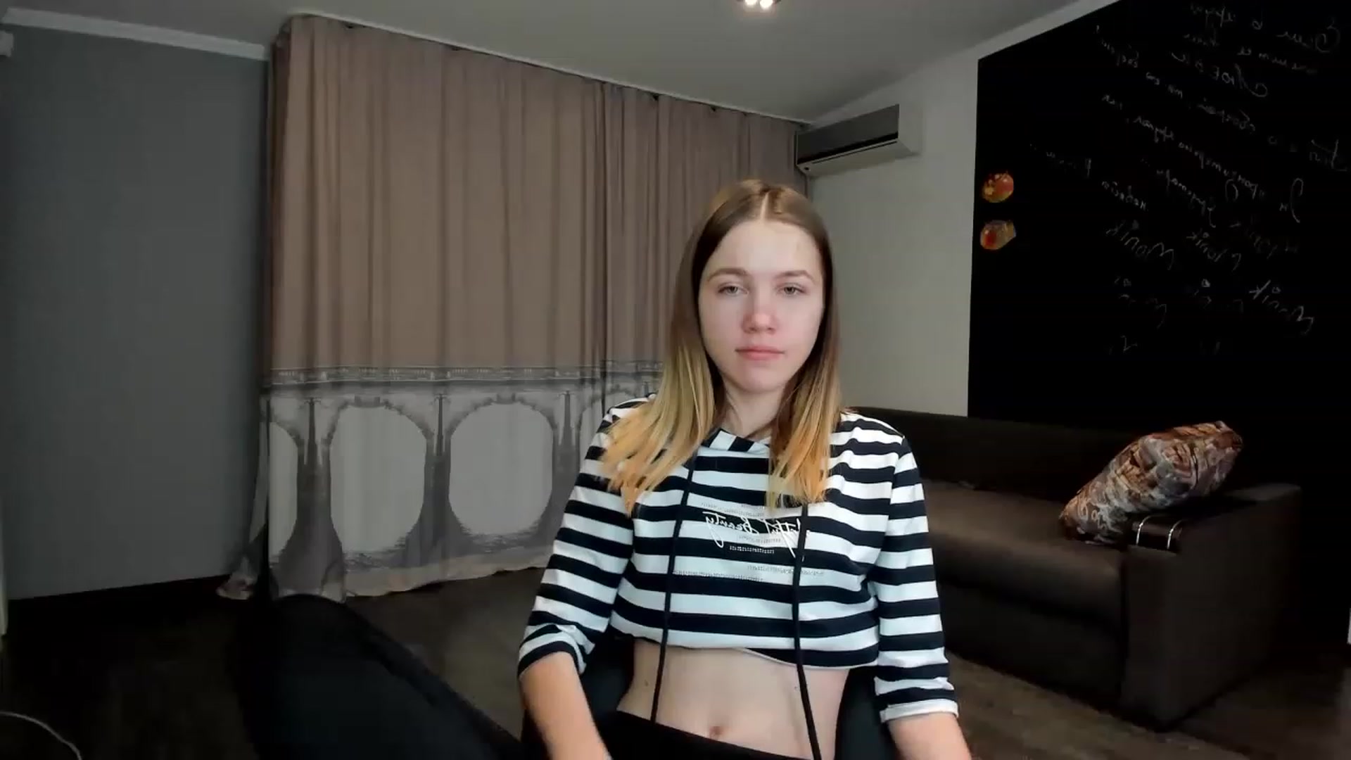 Gallery image thumbnail from KatyaGordon's myfreecams stream on, 01/20/2023, 10:37 image 4 of 20