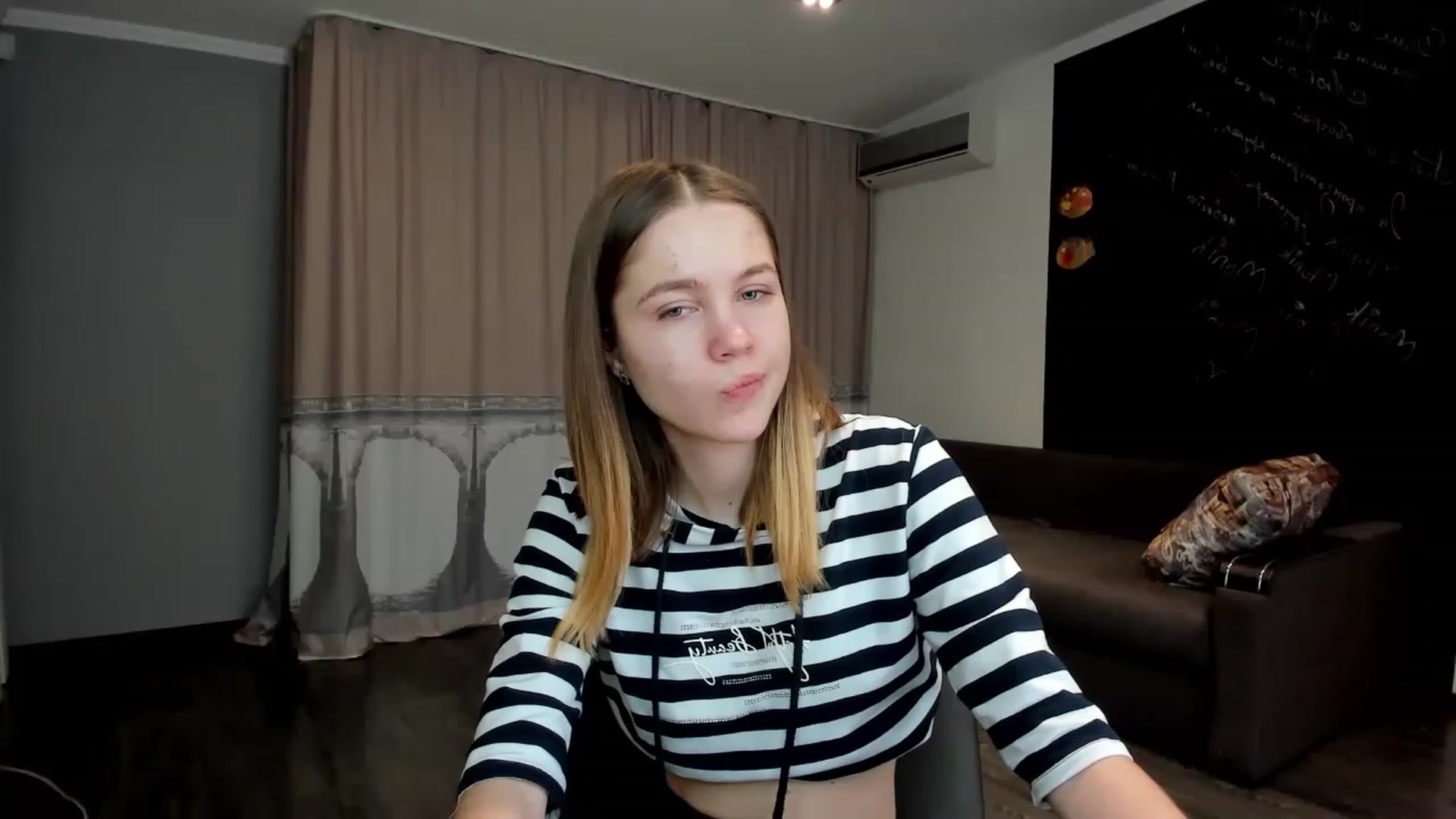 Gallery image thumbnail from KatyaGordon's myfreecams stream on, 01/20/2023, 10:37 image 8 of 20