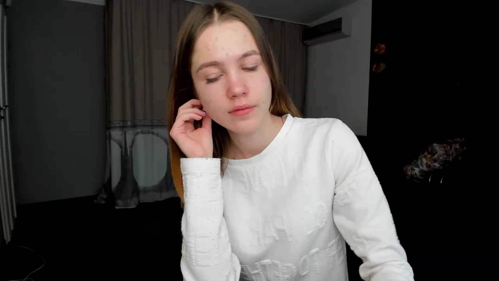 Gallery image thumbnail from KatyaGordon's myfreecams stream on, 01/25/2023, 11:16 image 3 of 20