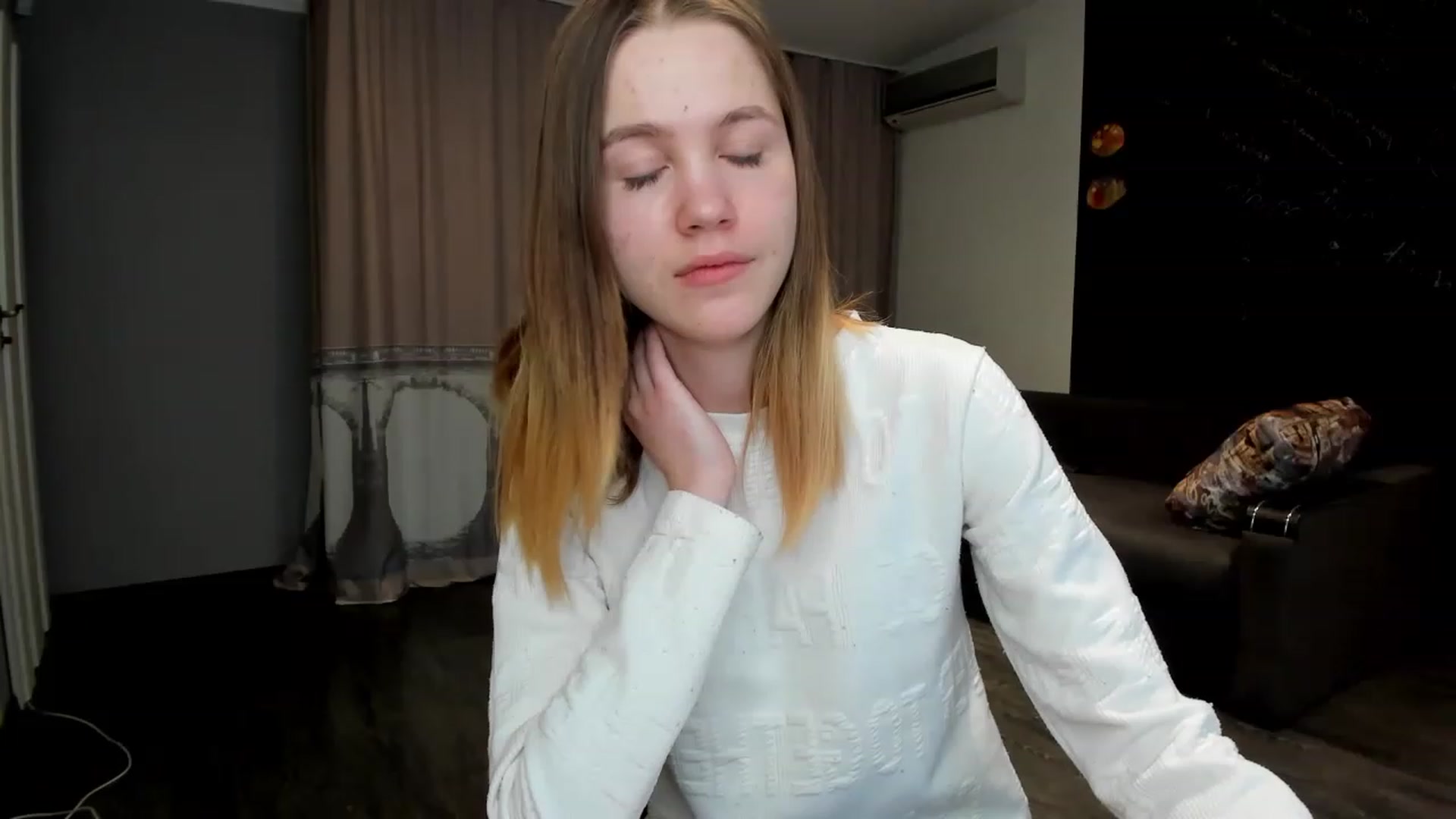 Gallery image thumbnail from KatyaGordon's myfreecams stream on, 01/25/2023, 13:09 image 4 of 20