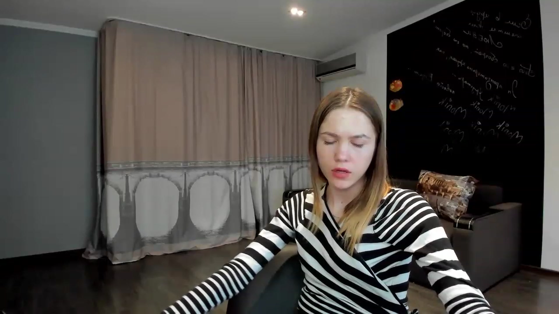 Gallery image thumbnail from KatyaGordon's myfreecams stream on, 01/30/2023, 12:47 image 14 of 20