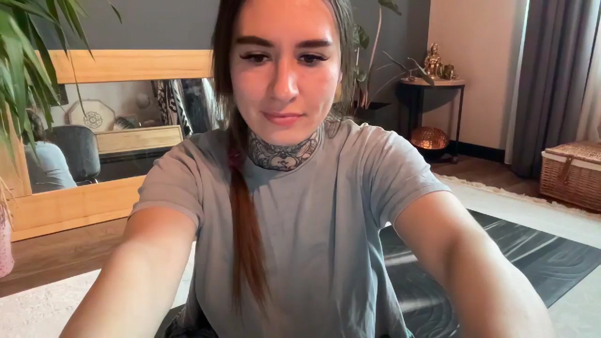 Gallery image thumbnail from KatyaKatana's myfreecams stream on, 10/31/2023, 07:47 image 1 of 20
