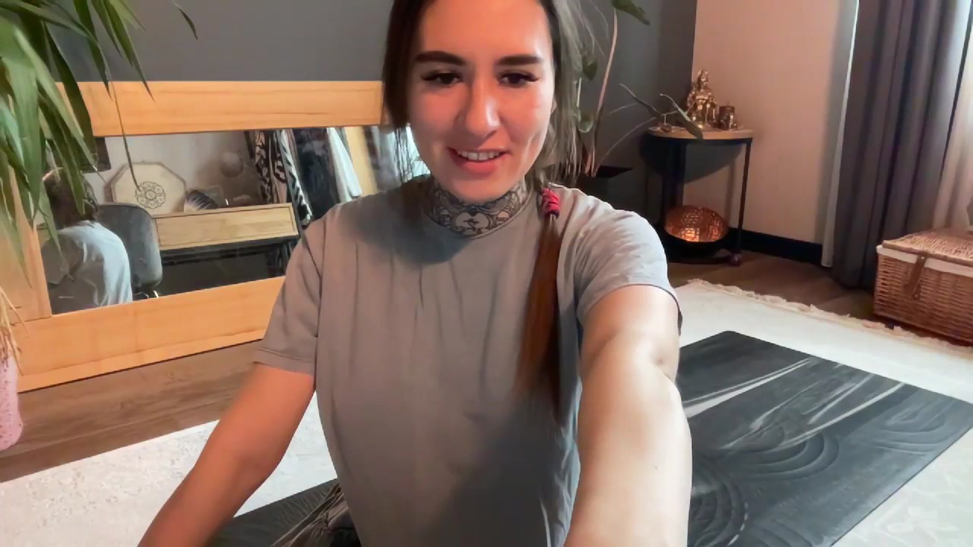 Gallery image thumbnail from KatyaKatana's myfreecams stream on, 10/31/2023, 07:47 image 7 of 20