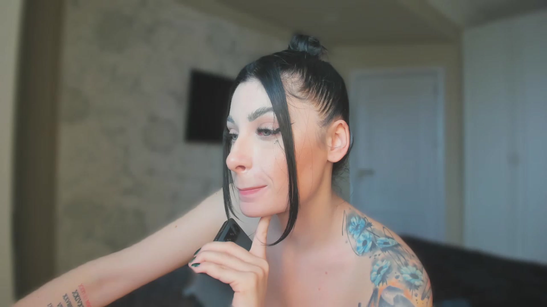 Gallery image thumbnail from KatyaMilev's myfreecams stream on, 11/22/2022, 09:15 image 17 of 20