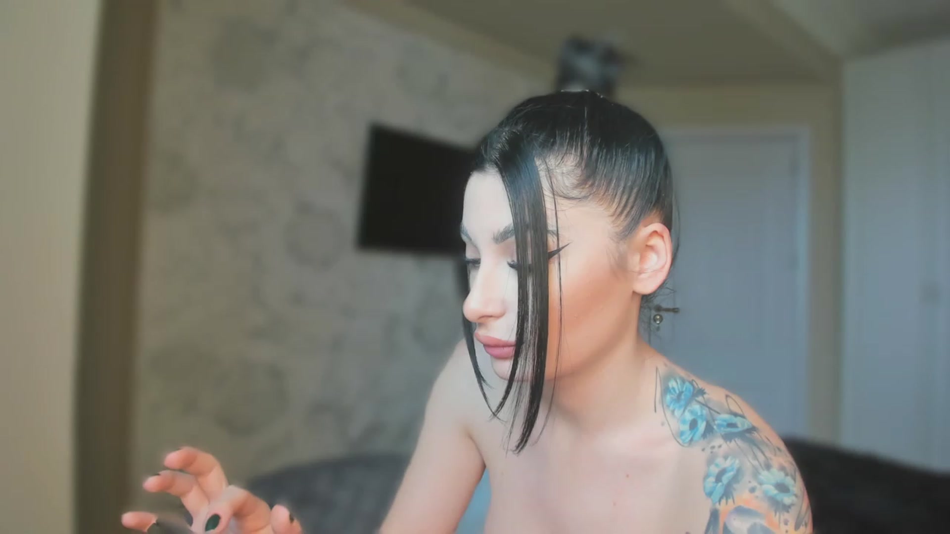 Gallery image thumbnail from KatyaMilev's myfreecams stream on, 11/22/2022, 09:15 image 18 of 20