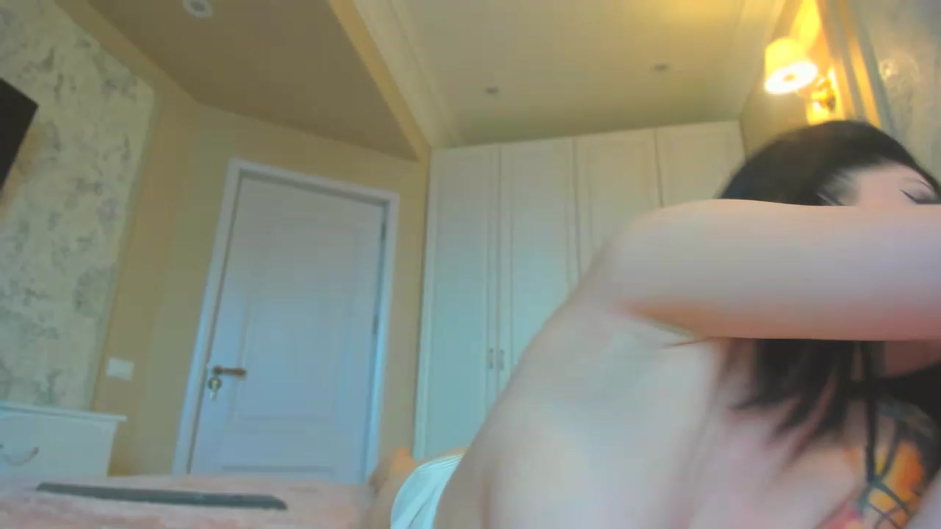 Gallery image thumbnail from KatyaMilev's myfreecams stream on, 12/05/2022, 09:25 image 9 of 20