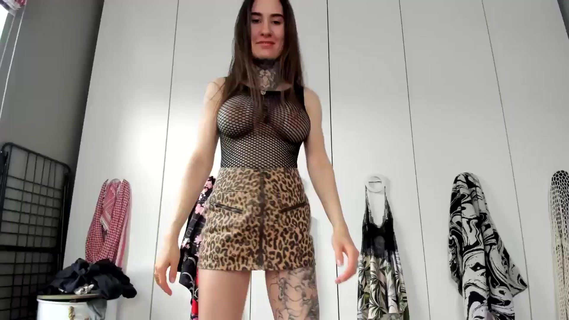 Gallery image thumbnail from KatyaOm's myfreecams stream on, 05/17/2025, 14:14 image 16 of 20