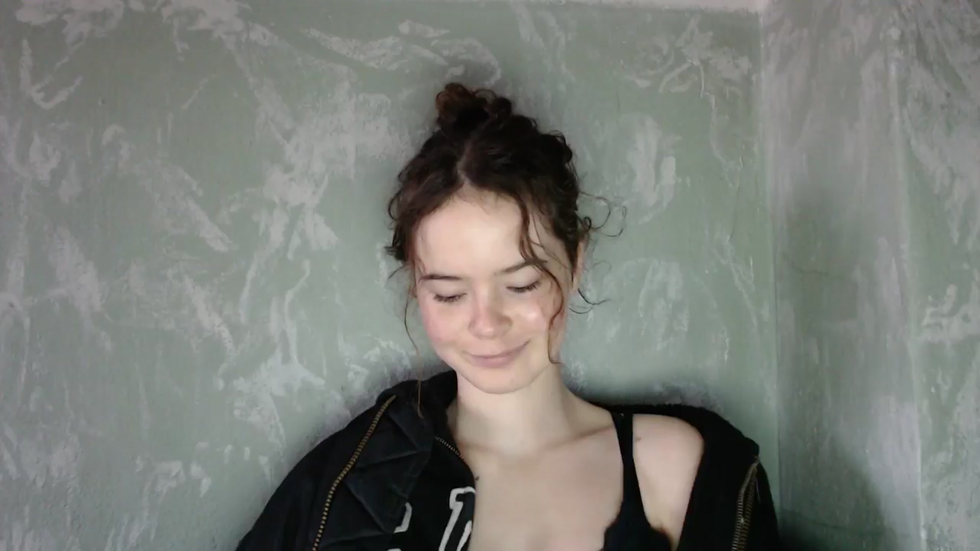 Gallery image thumbnail from KatyaWave's myfreecams stream on, 12/05/2025, 09:46 image 14 of 20