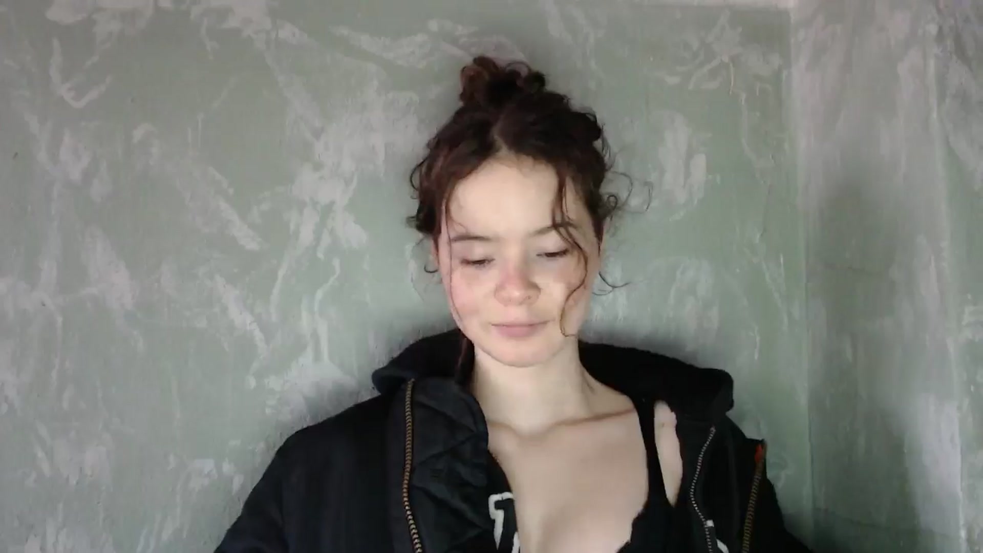 Gallery image thumbnail from KatyaWave's myfreecams stream on, 12/05/2025, 09:46 image 8 of 20