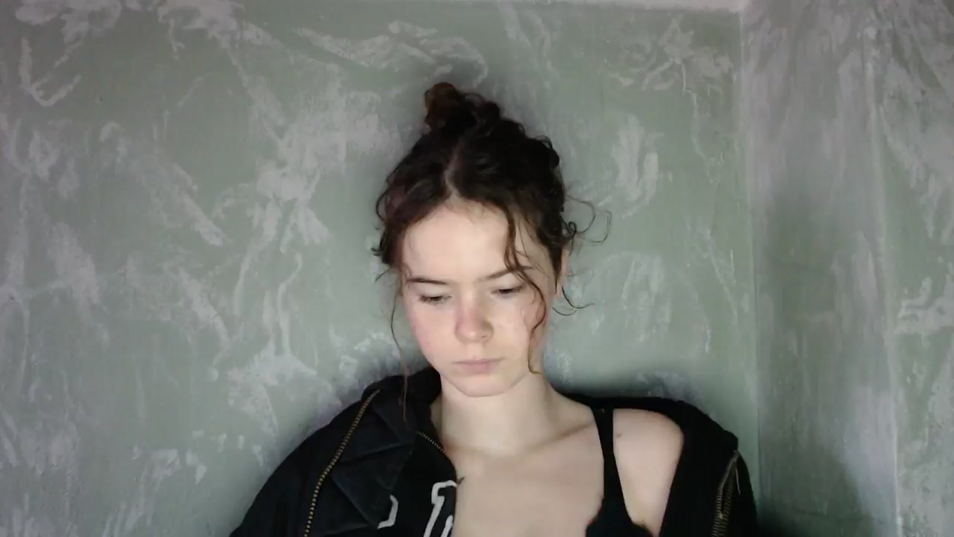 Gallery image thumbnail from KatyaWave's myfreecams stream on, 12/05/2025, 09:46 image 16 of 20