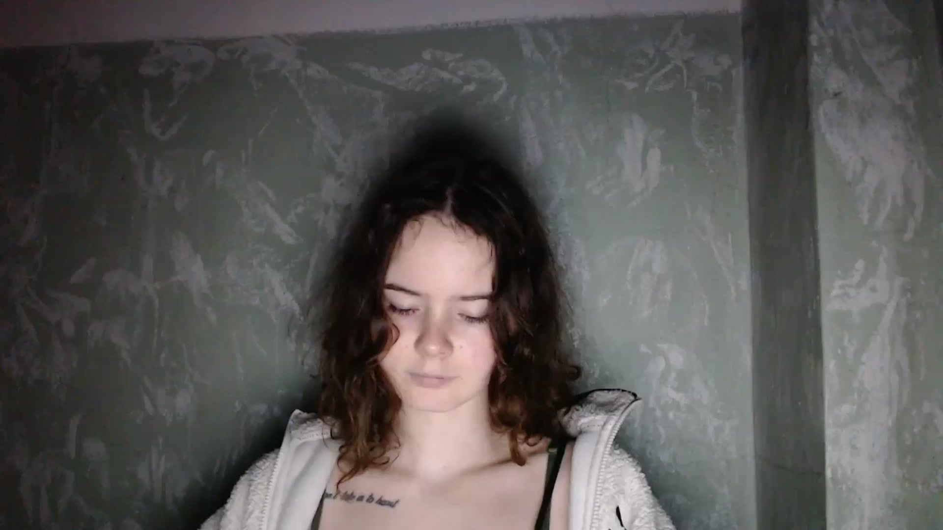 Gallery image thumbnail from KatyaWave's myfreecams stream on, 12/09/2025, 18:00 image 14 of 20